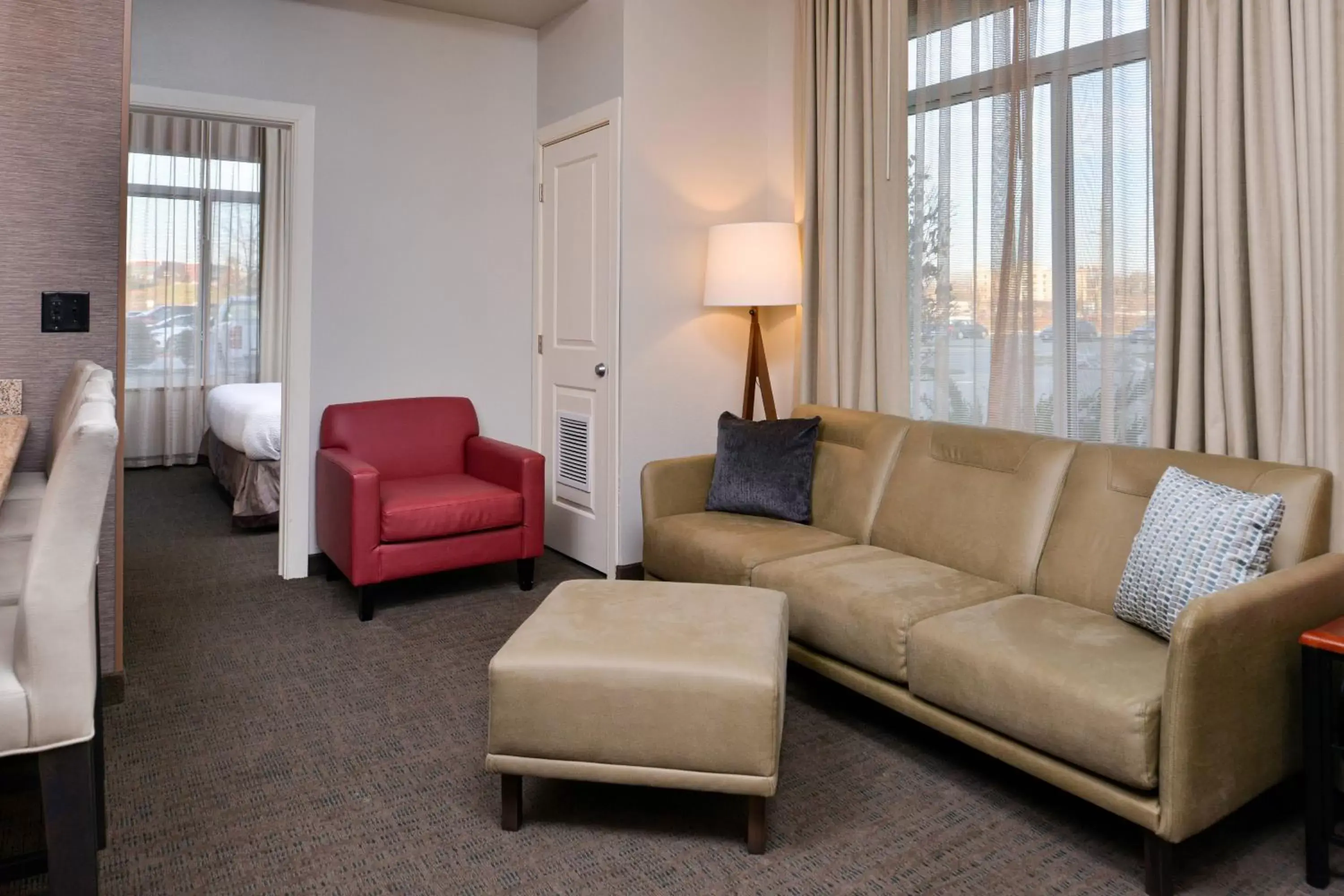 Bedroom, Seating Area in Residence Inn by Marriott Coralville