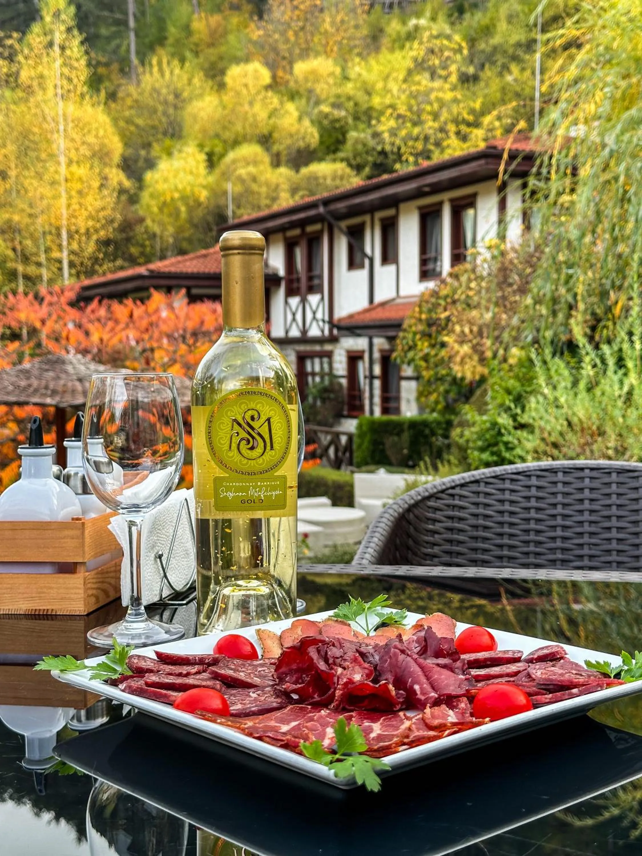 Food and drinks in SPA Hotel Ismena