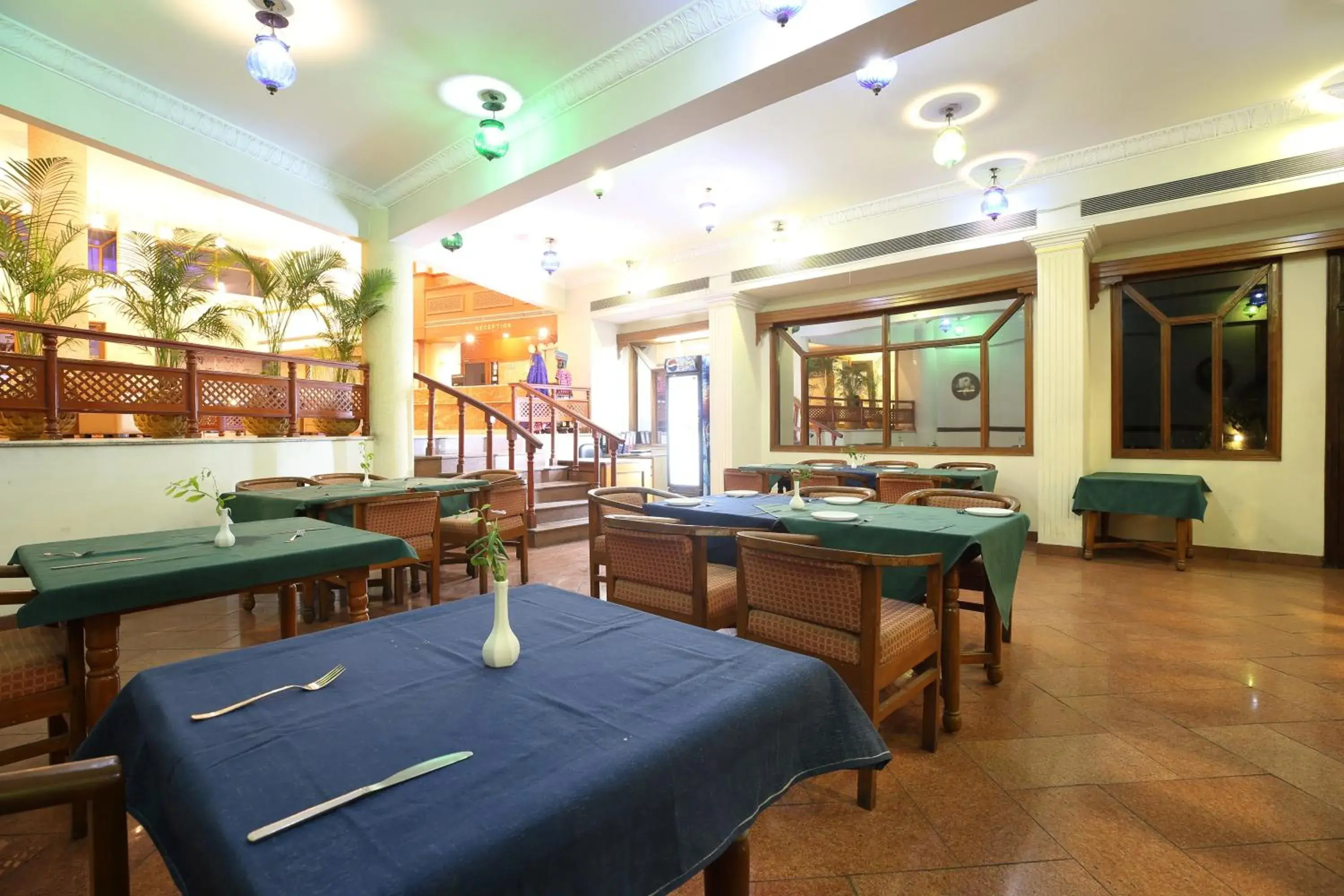 Restaurant/places to eat, Billiards in Hotel Vishnupriya