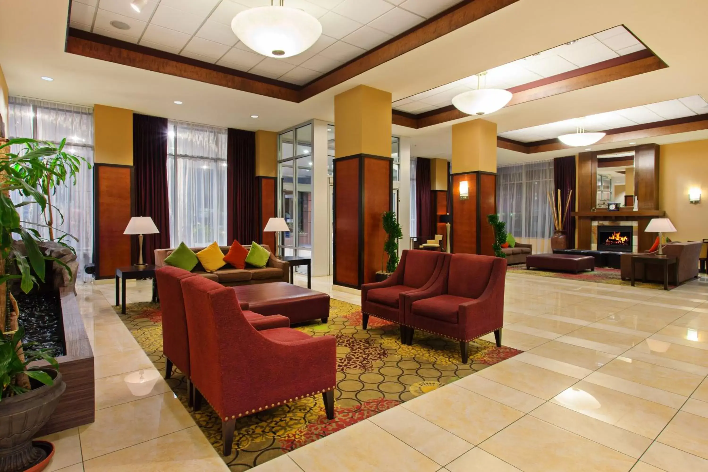 Property building, Lobby/Reception in Holiday Inn Seattle DWTN Lake Union, an IHG Hotel