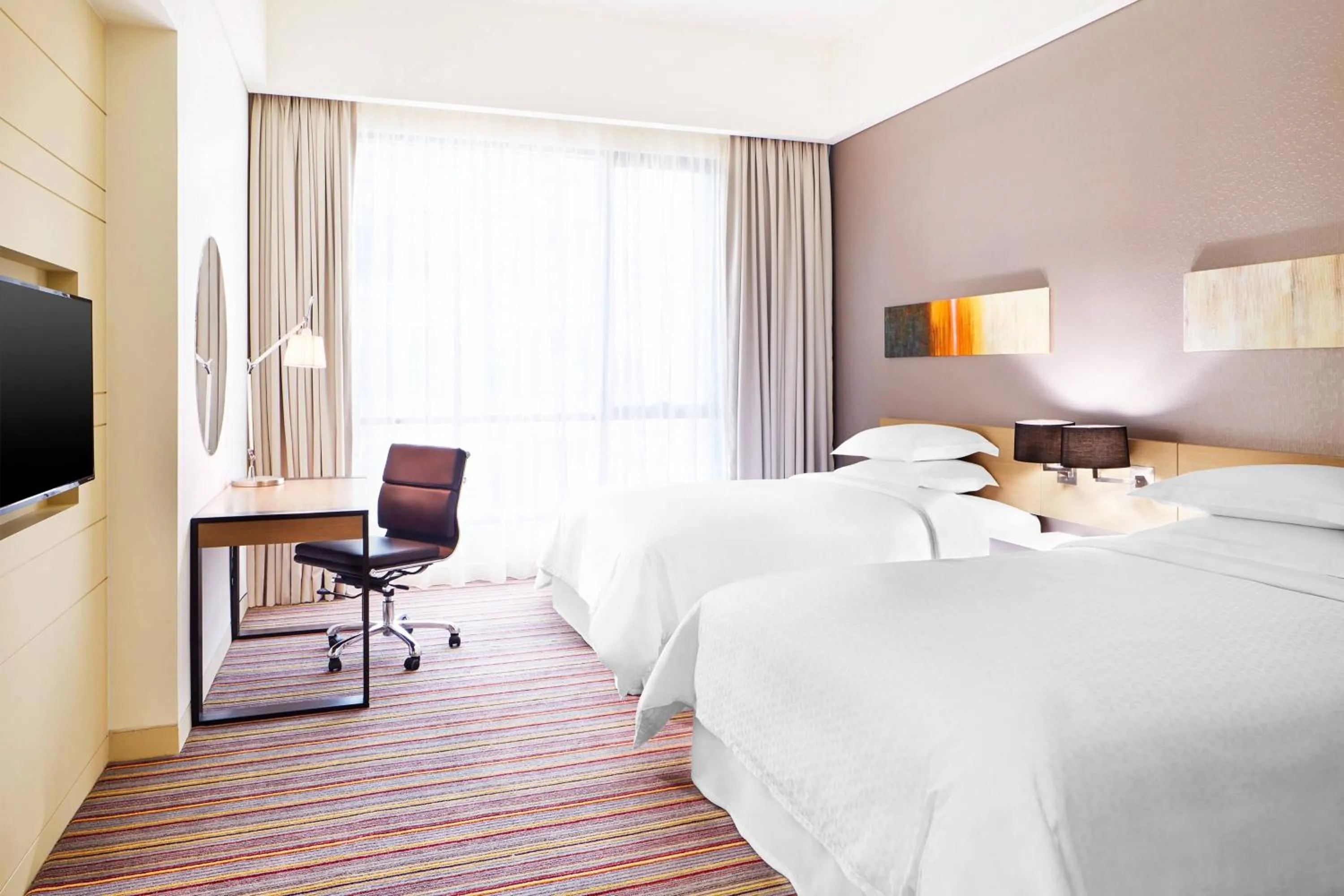 Photo of the whole room, Bed in Four Points by Sheraton Puchong