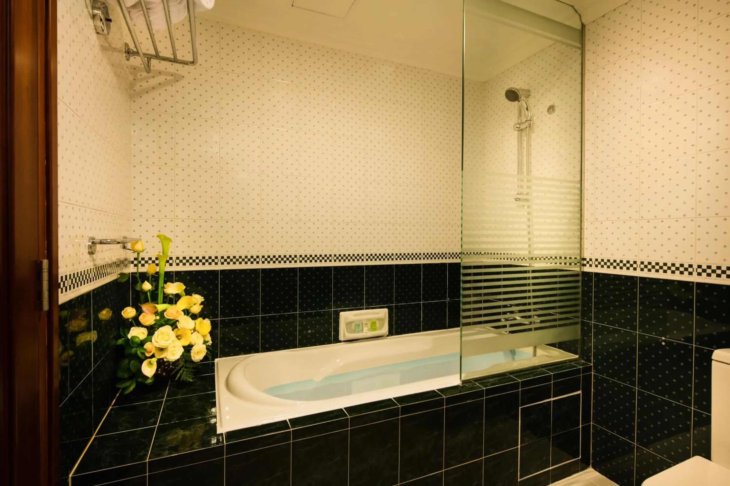 Bathroom in Norfolk Mansion - Luxury Serviced Apartment