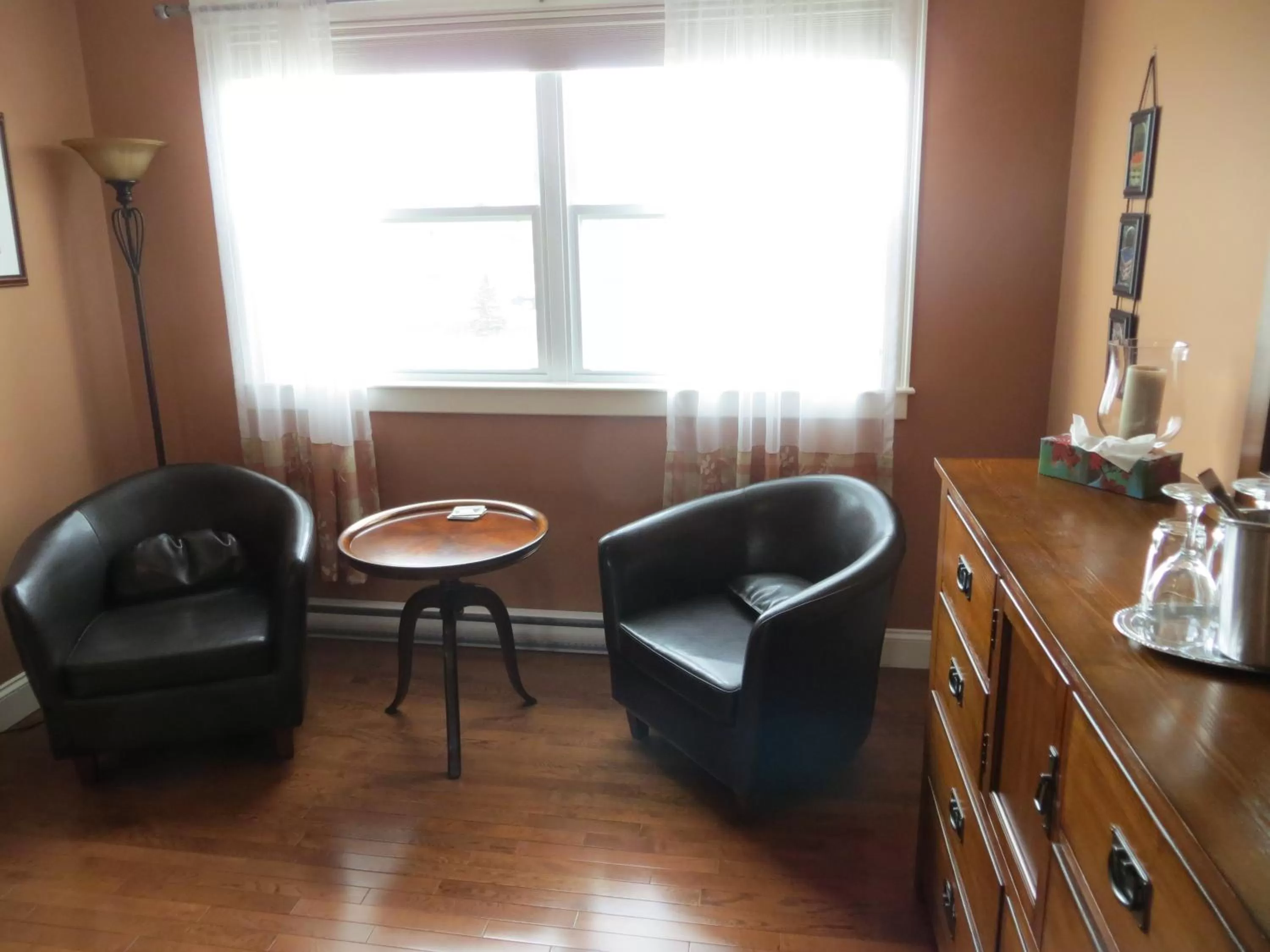 Seating area in Lancaster Inn B&B