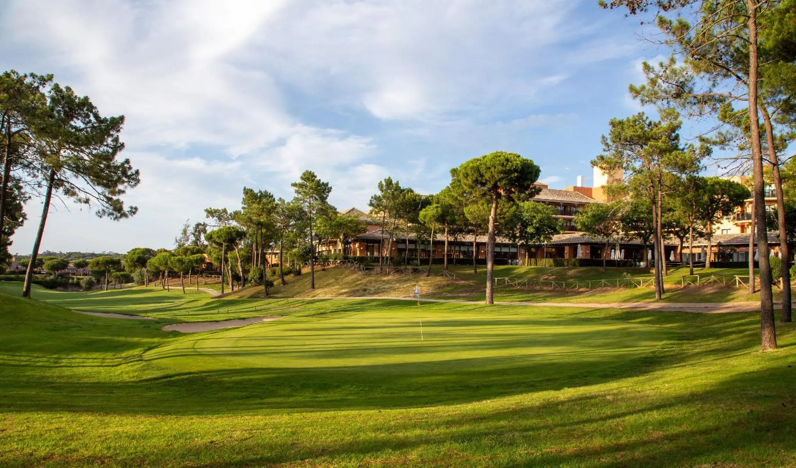 Golfcourse, Garden in DoubleTree by Hilton Islantilla Beach Golf Resort