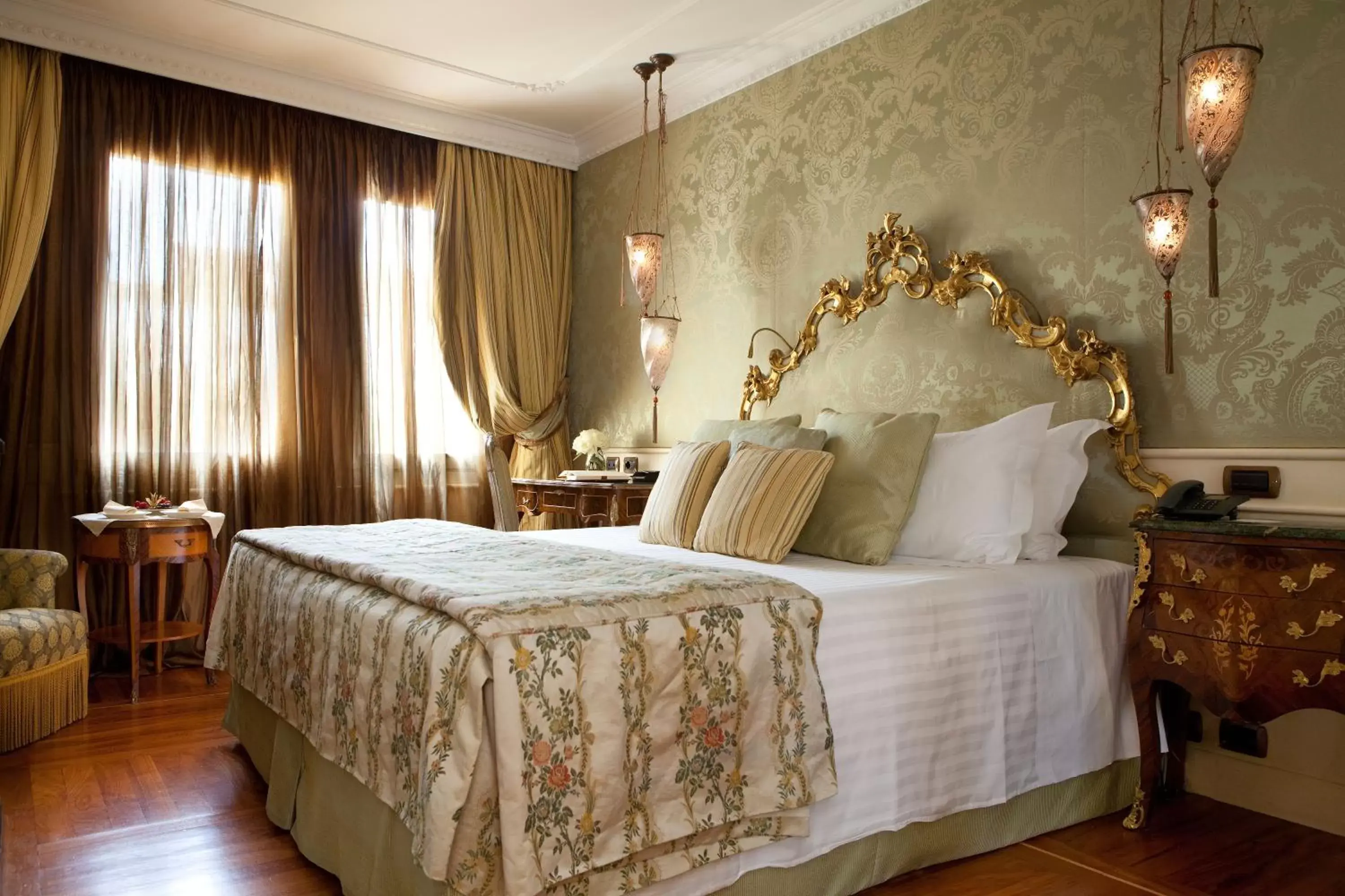 Superior Double Room in Baglioni Hotel Luna - The Leading Hotels of the World