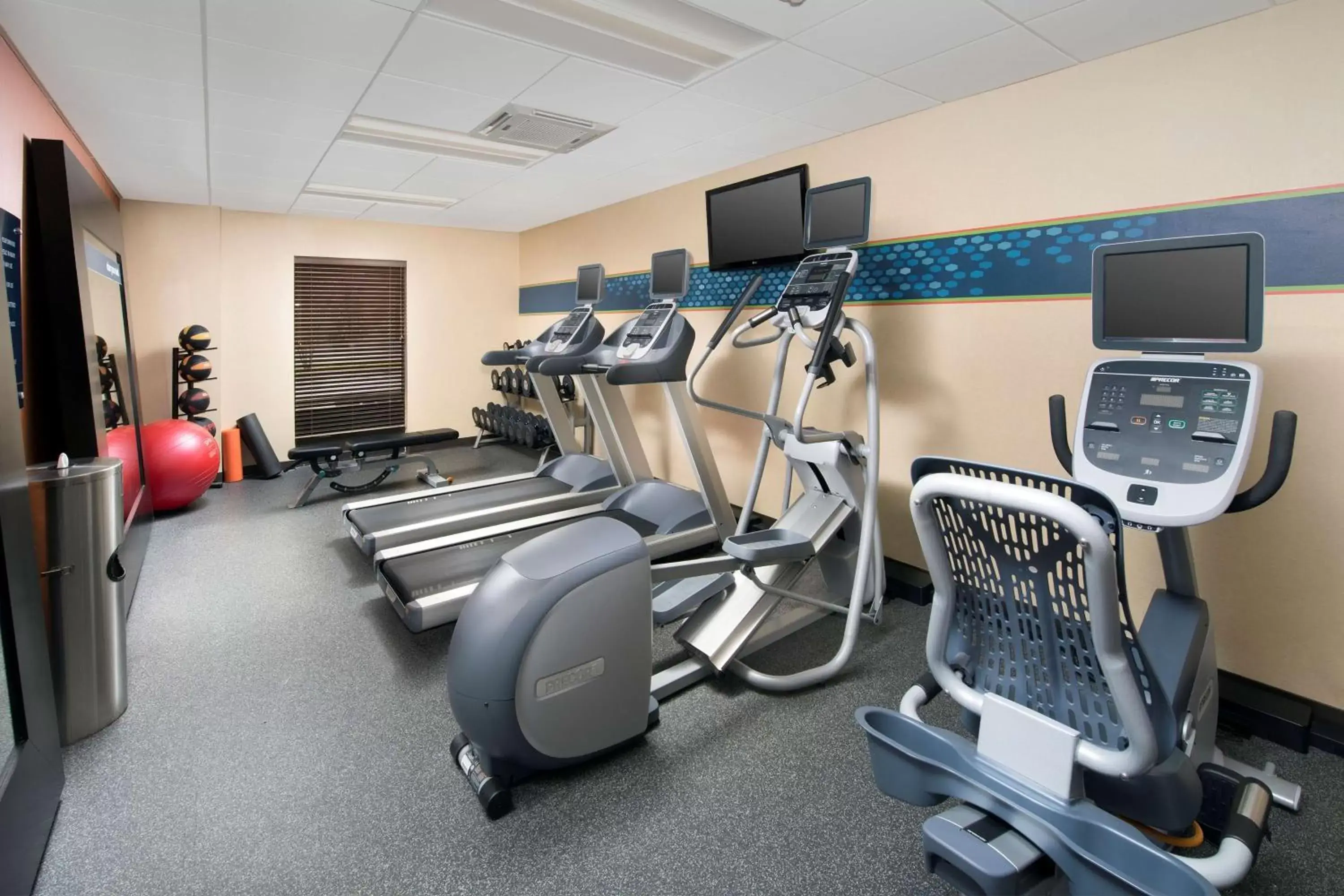 Fitness centre/facilities, Fitness Center/Facilities in Hampton Inn Lenoir City