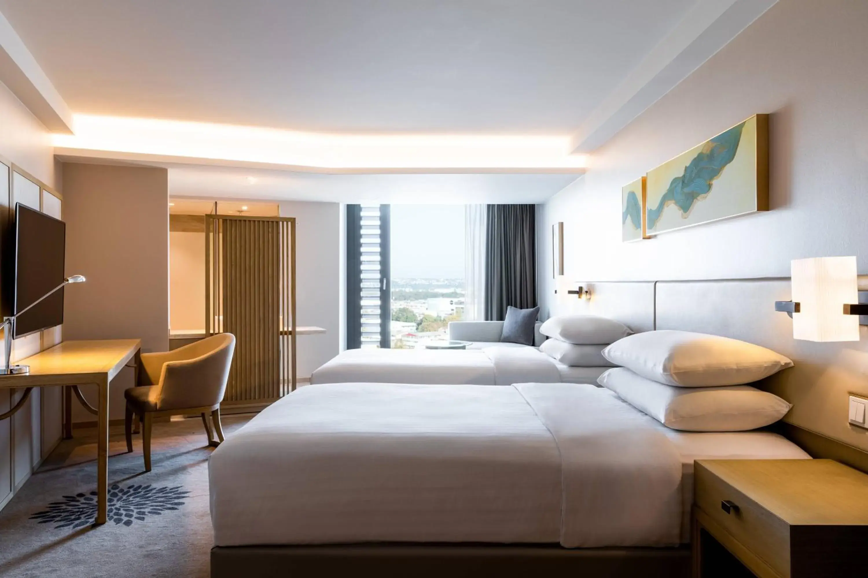 Bedroom in Delta Hotels by Marriott Frankfurt Offenbach