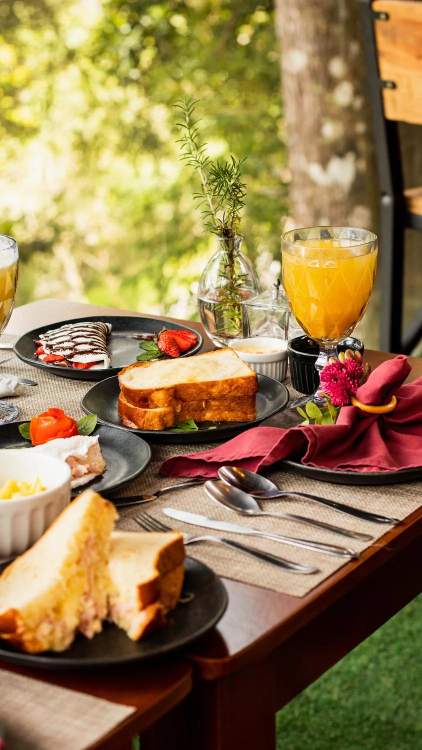 Breakfast in DOM Hotel