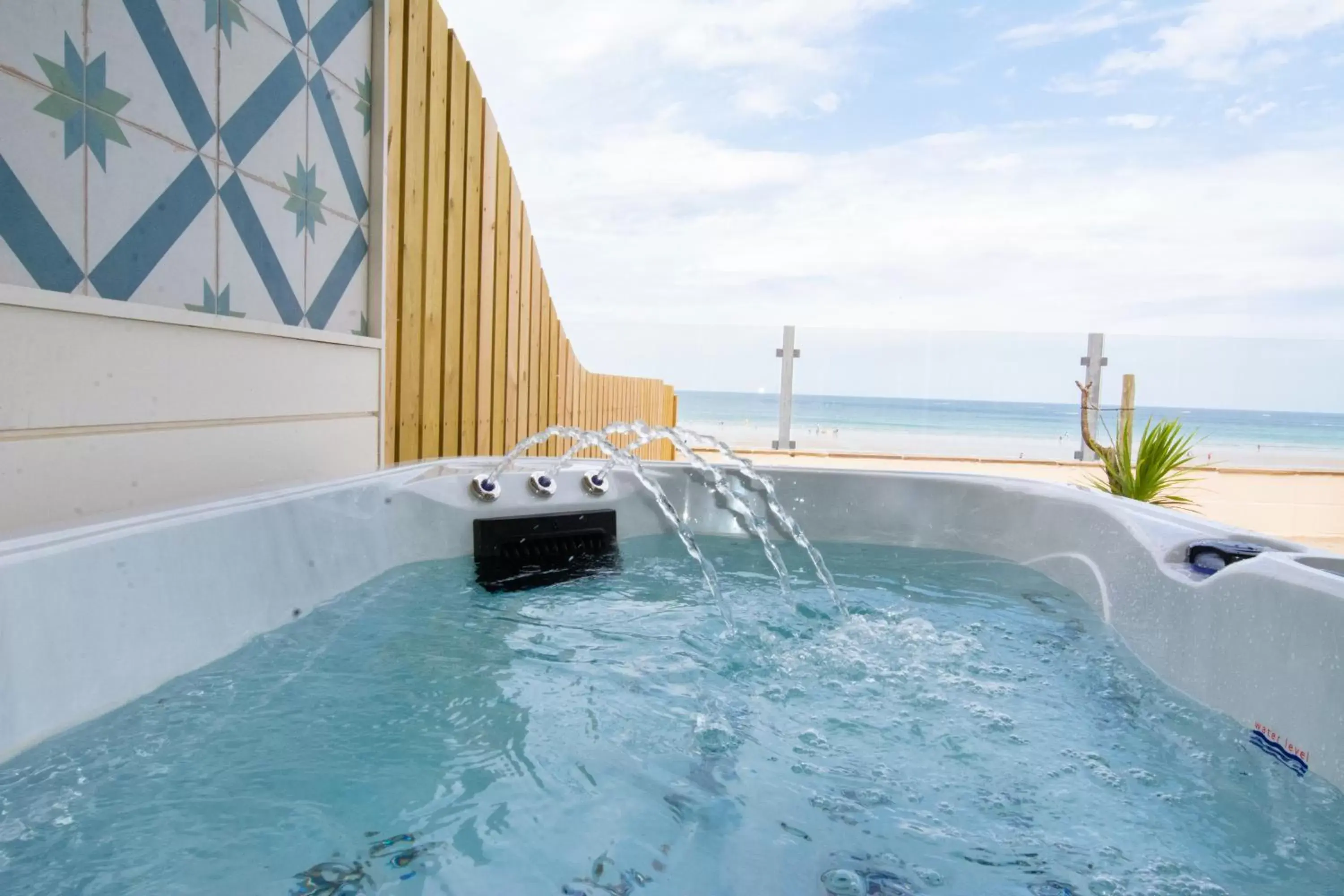 Hot Tub, Swimming Pool in Tolcarne Beach Colonial Restaurant and Rooms