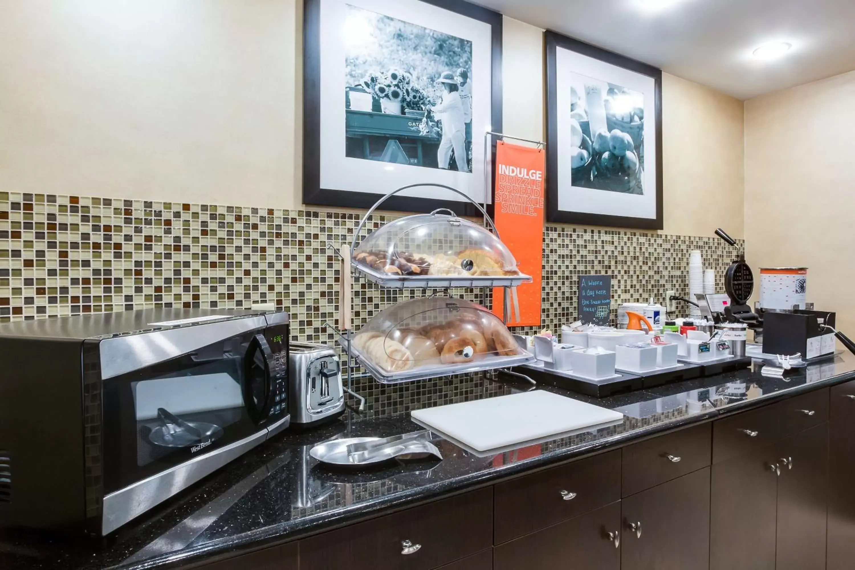 Dining area in Hampton Inn & Suites Mount Juliet