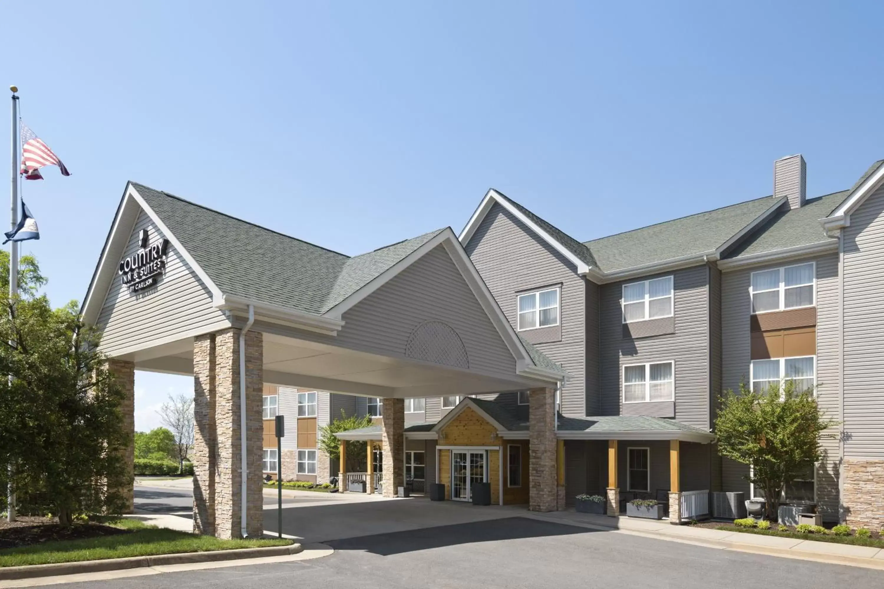 Street view, Property Building in Country Inn & Suites by Radisson, Washington Dulles International Airport, VA