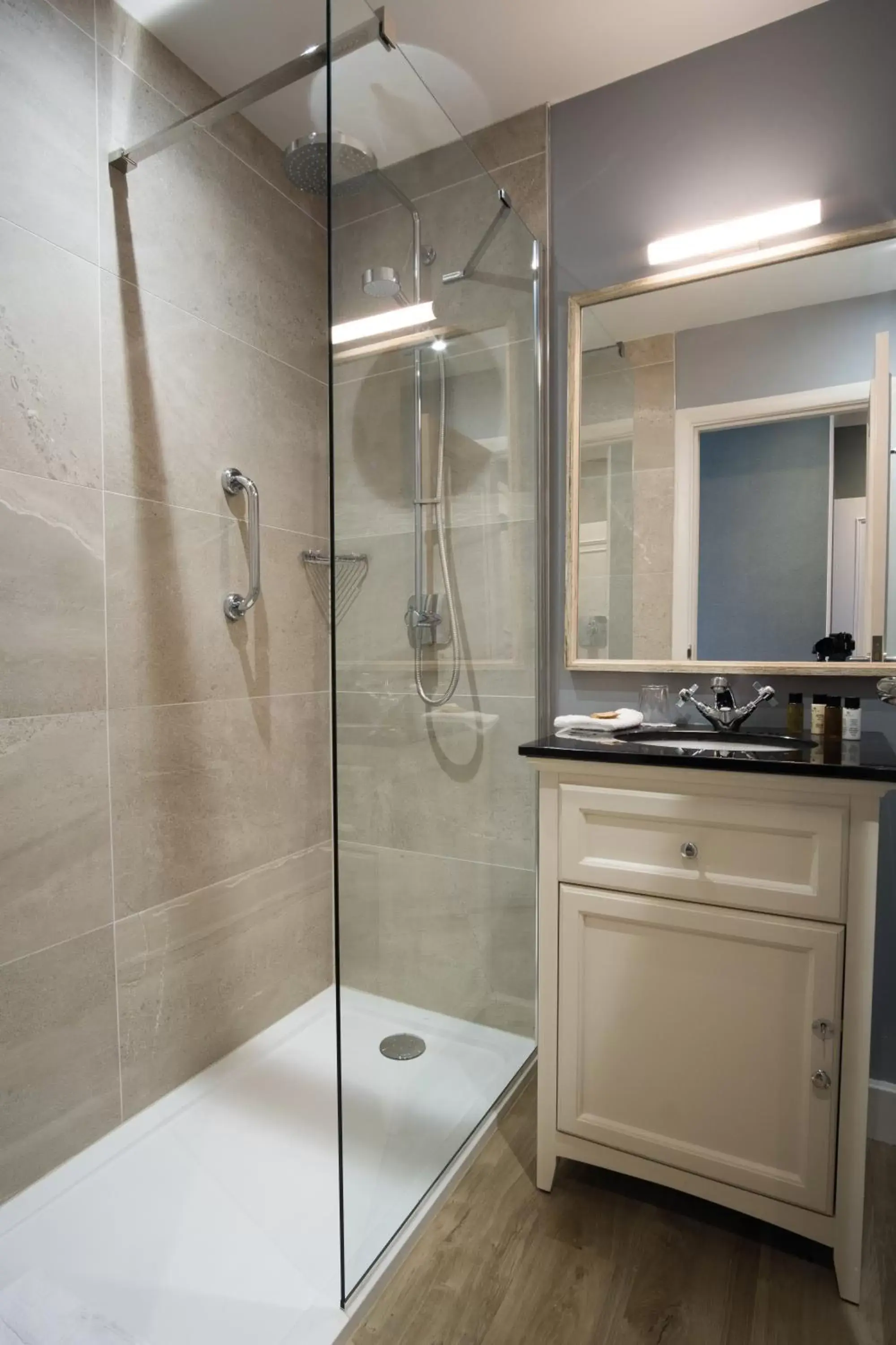 Bathroom in The Beverley Arms Hotel