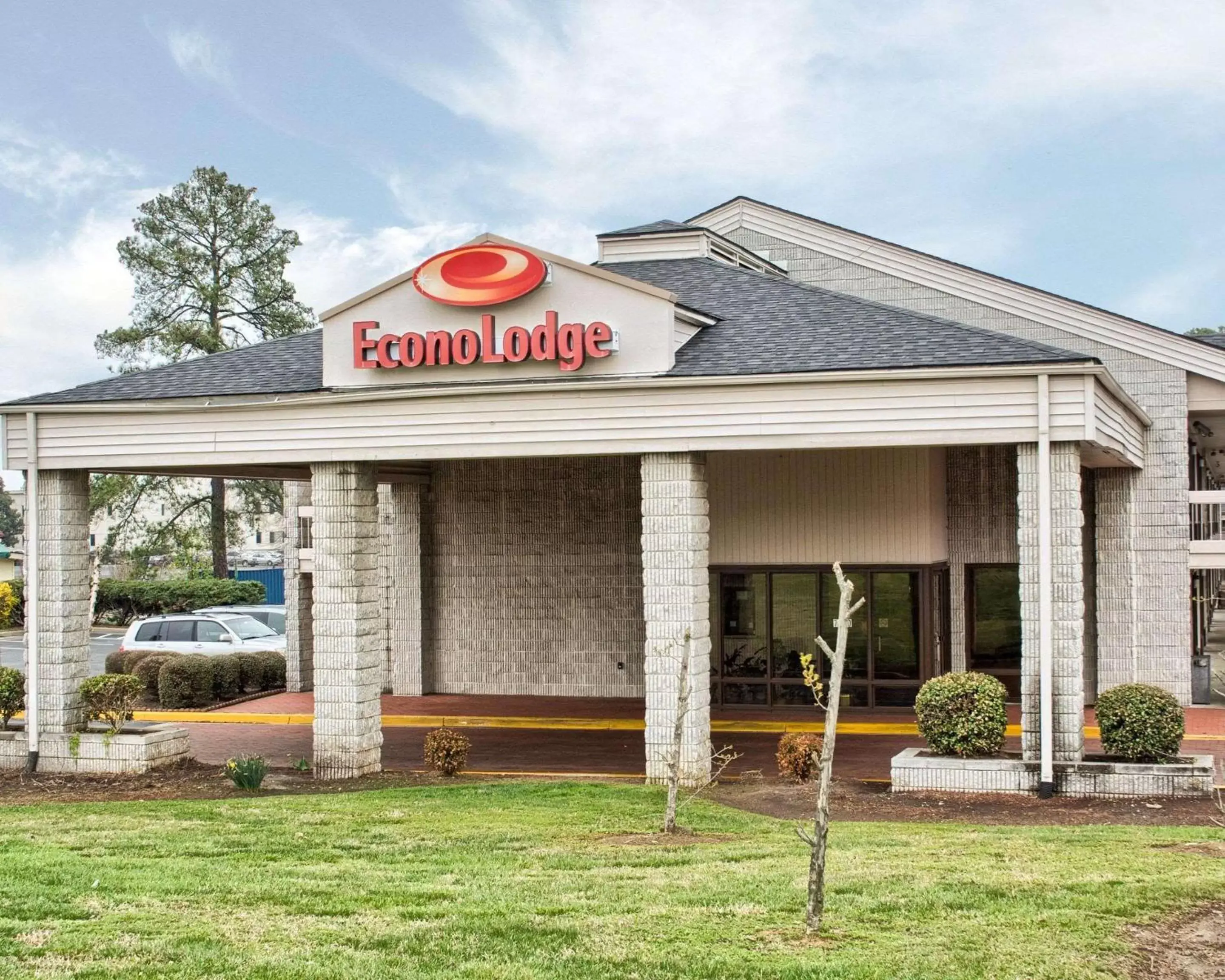 Property Building in Econo Lodge Richmond