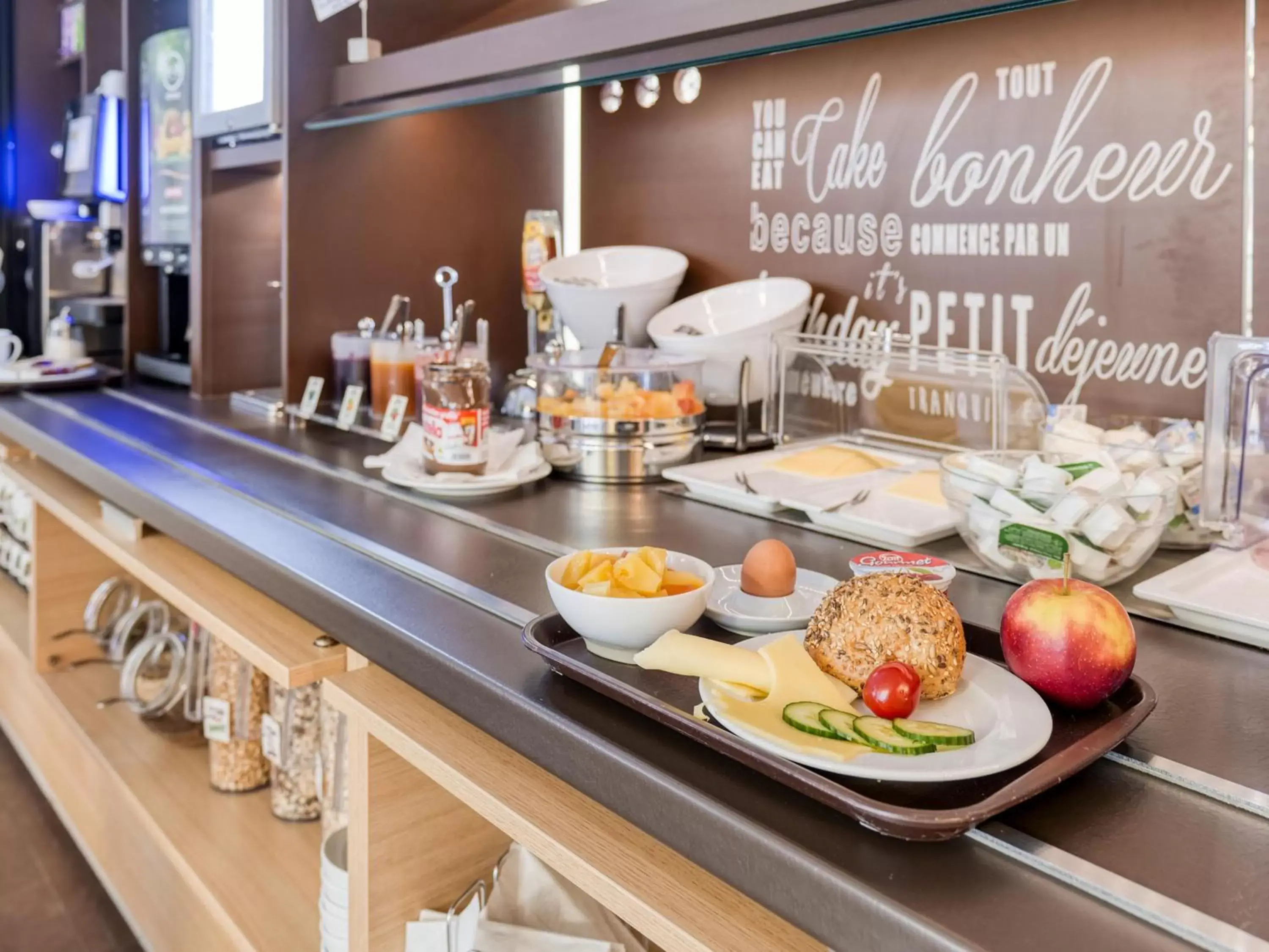 Restaurant/places to eat in B&B Hotel Stuttgart-Vaihingen