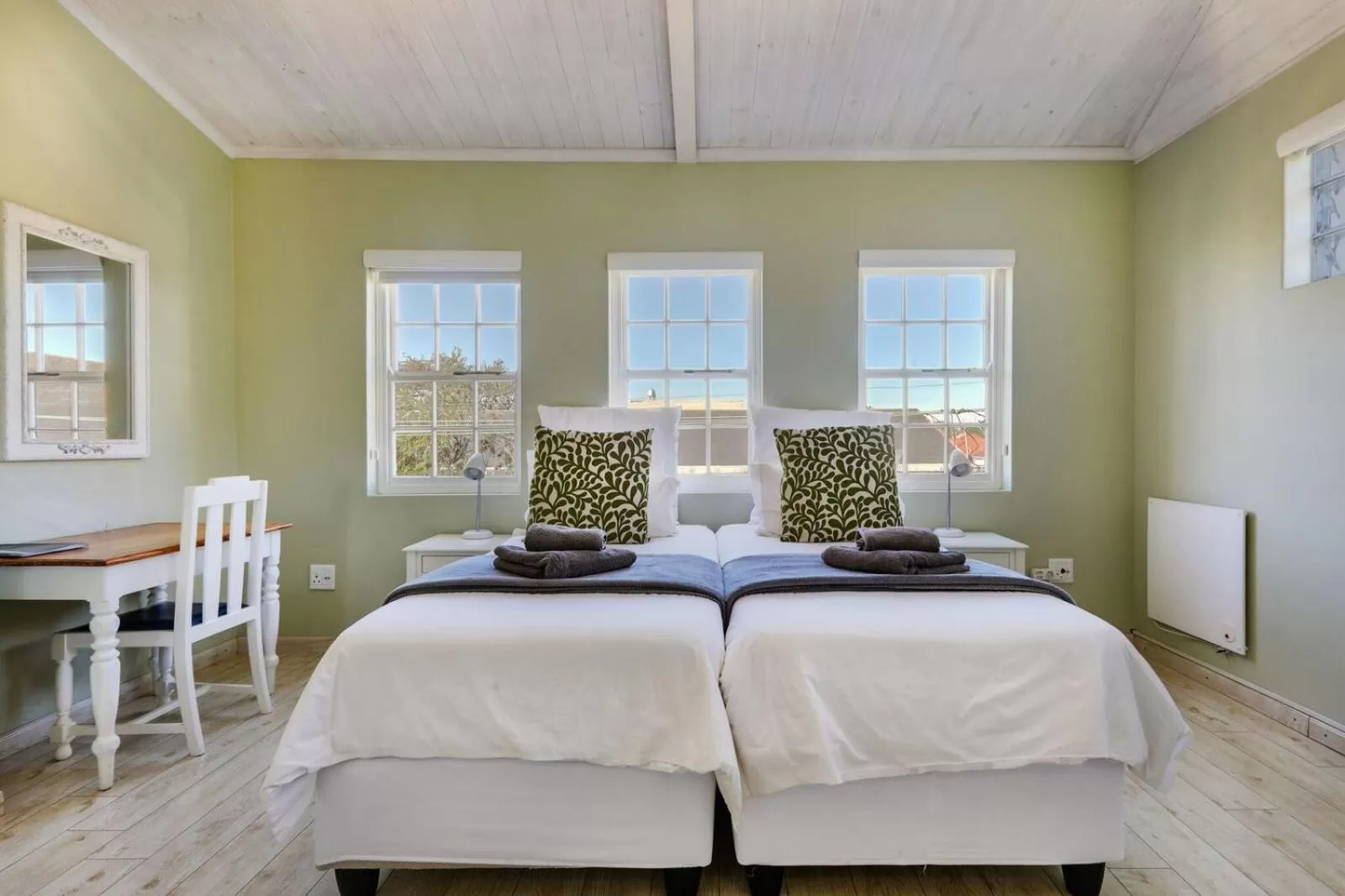 Bed in Villa Garda B&B