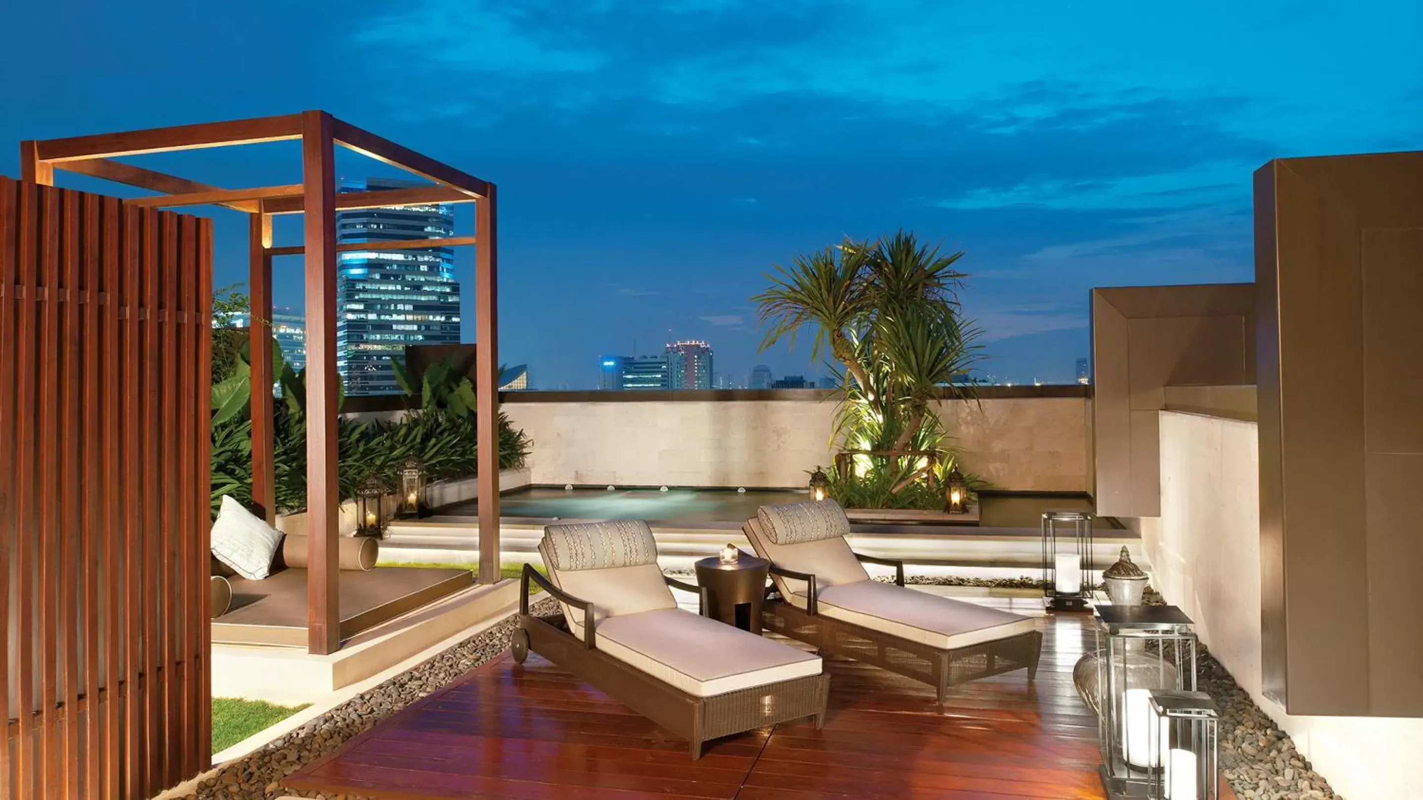 Balcony/Terrace, Spa/Wellness in Siam Kempinski Hotel Bangkok - SHA Extra Plus Certified