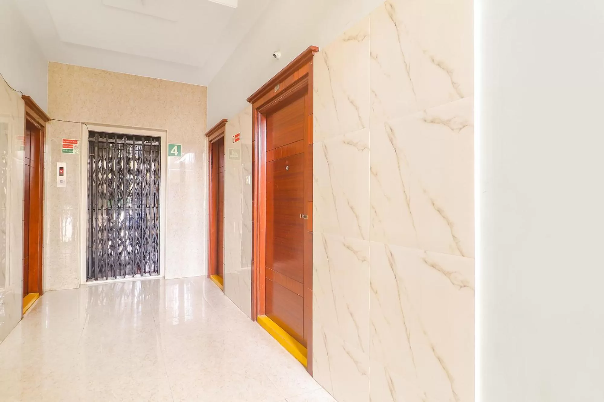 Lobby or reception in FabExpress Golden Gate - Nr Hitech City