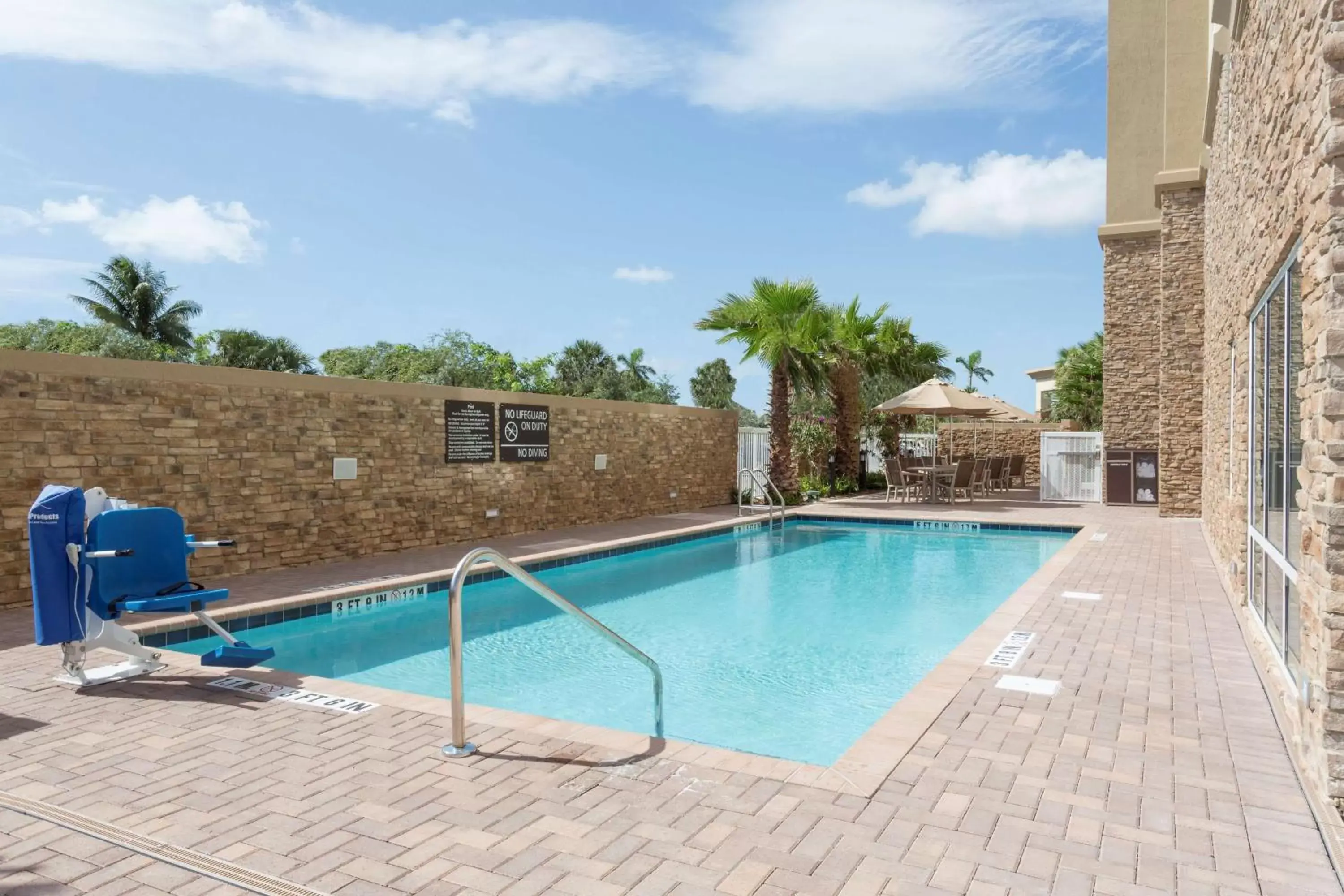 Pool view, Swimming Pool in Hampton Inn Fort Lauderdale Pompano Beach