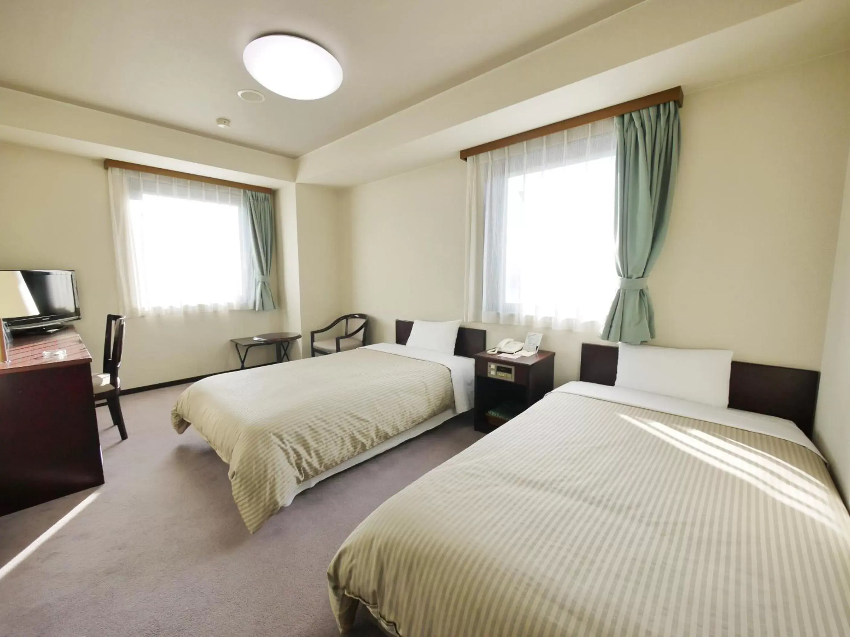Bed in Hotel Route-Inn Shimada Ekimae