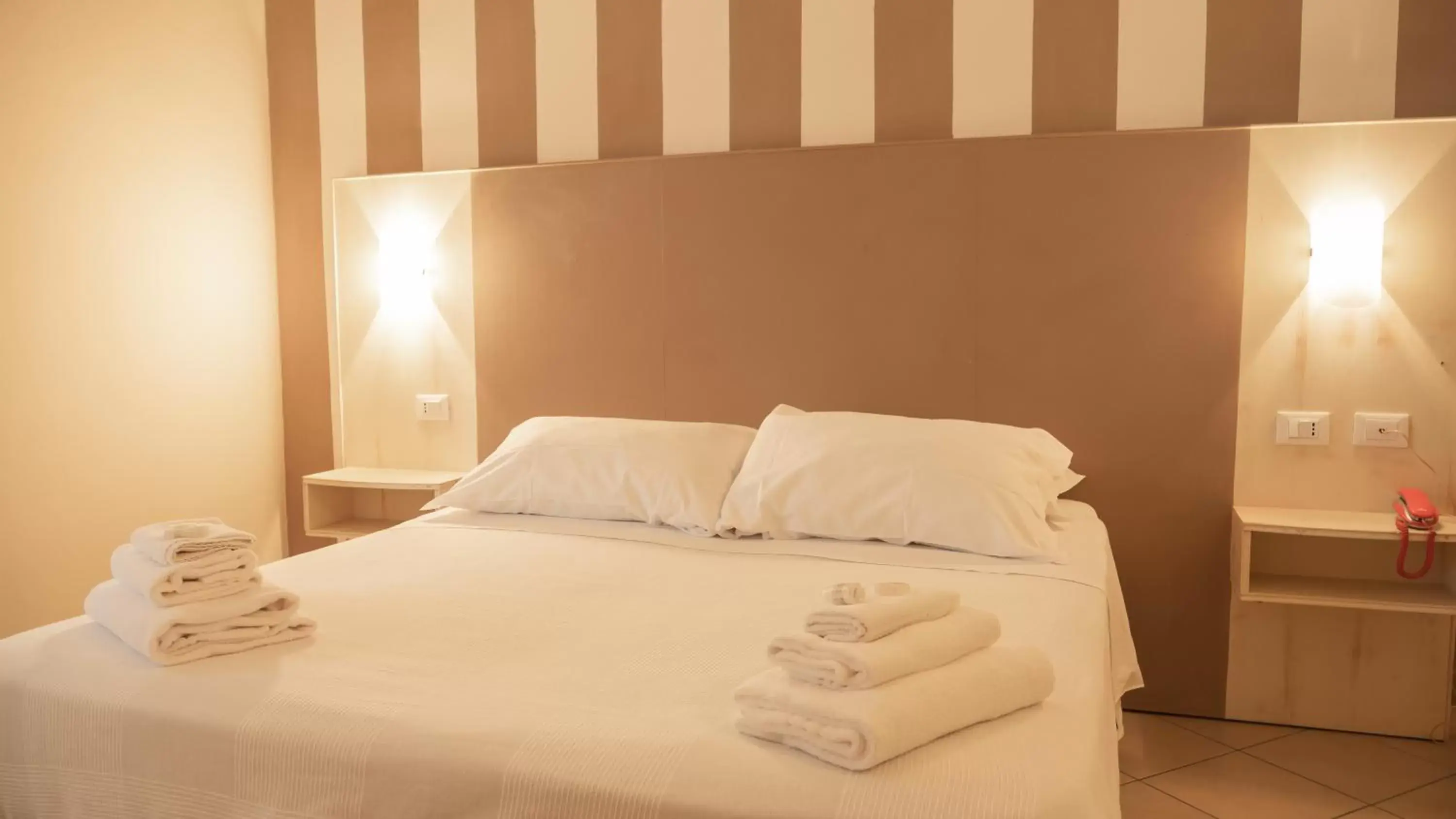 Bed in Hotel La Smorfia