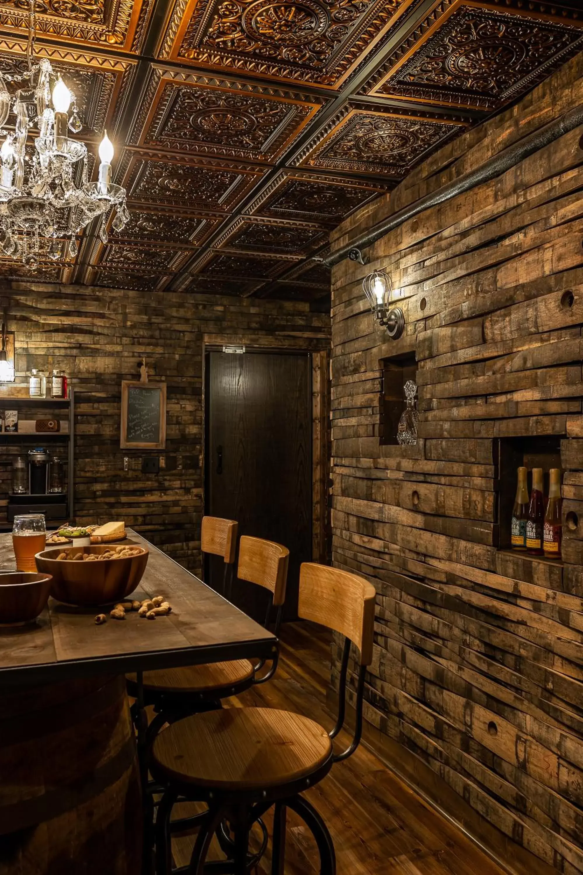 Lounge or bar in Pillow and Paddock B&B Lounge or bar in Pillow and Paddock B&B