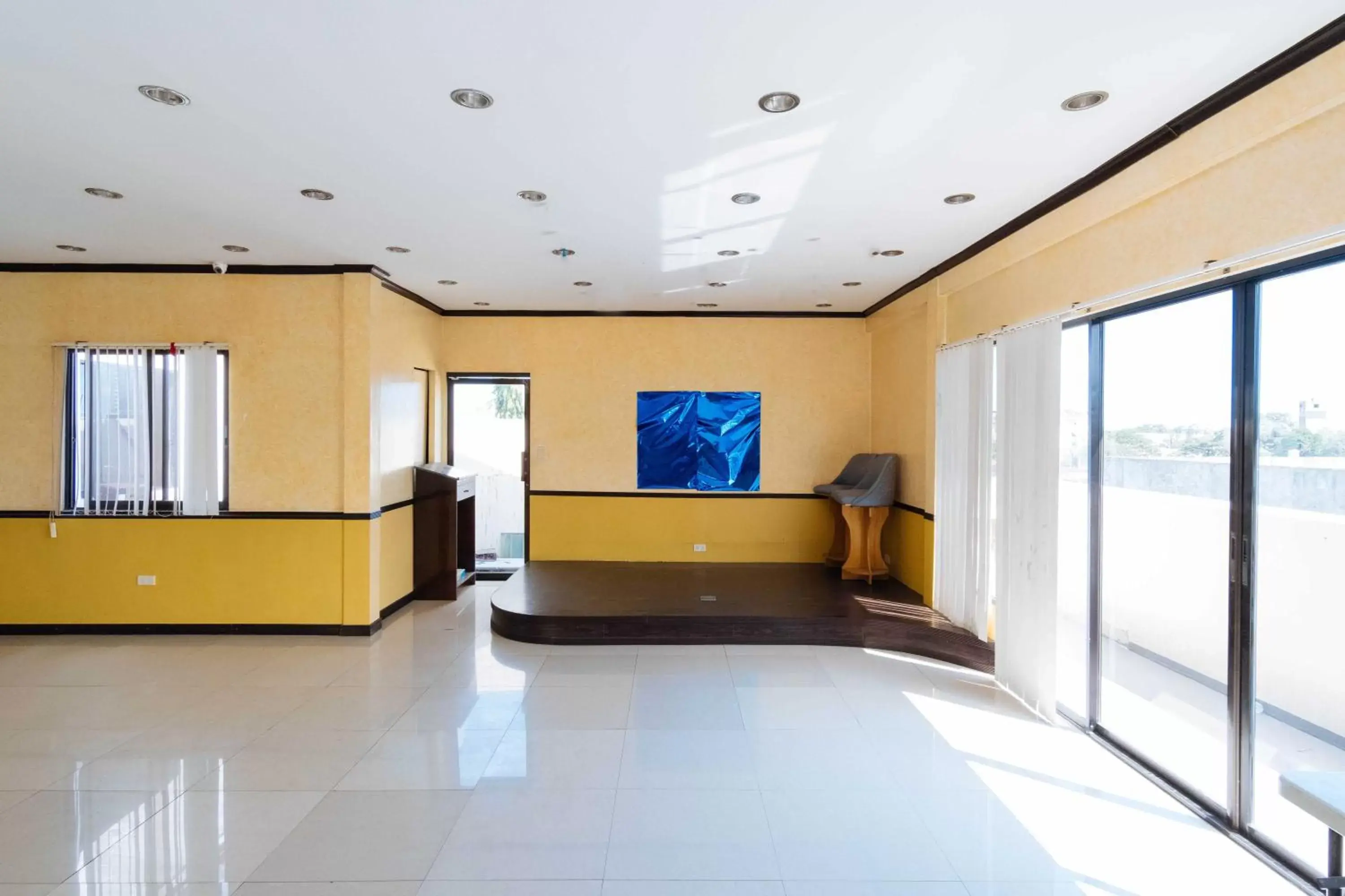 Lobby or reception in RedDoorz @ Bonifacio St Cebu