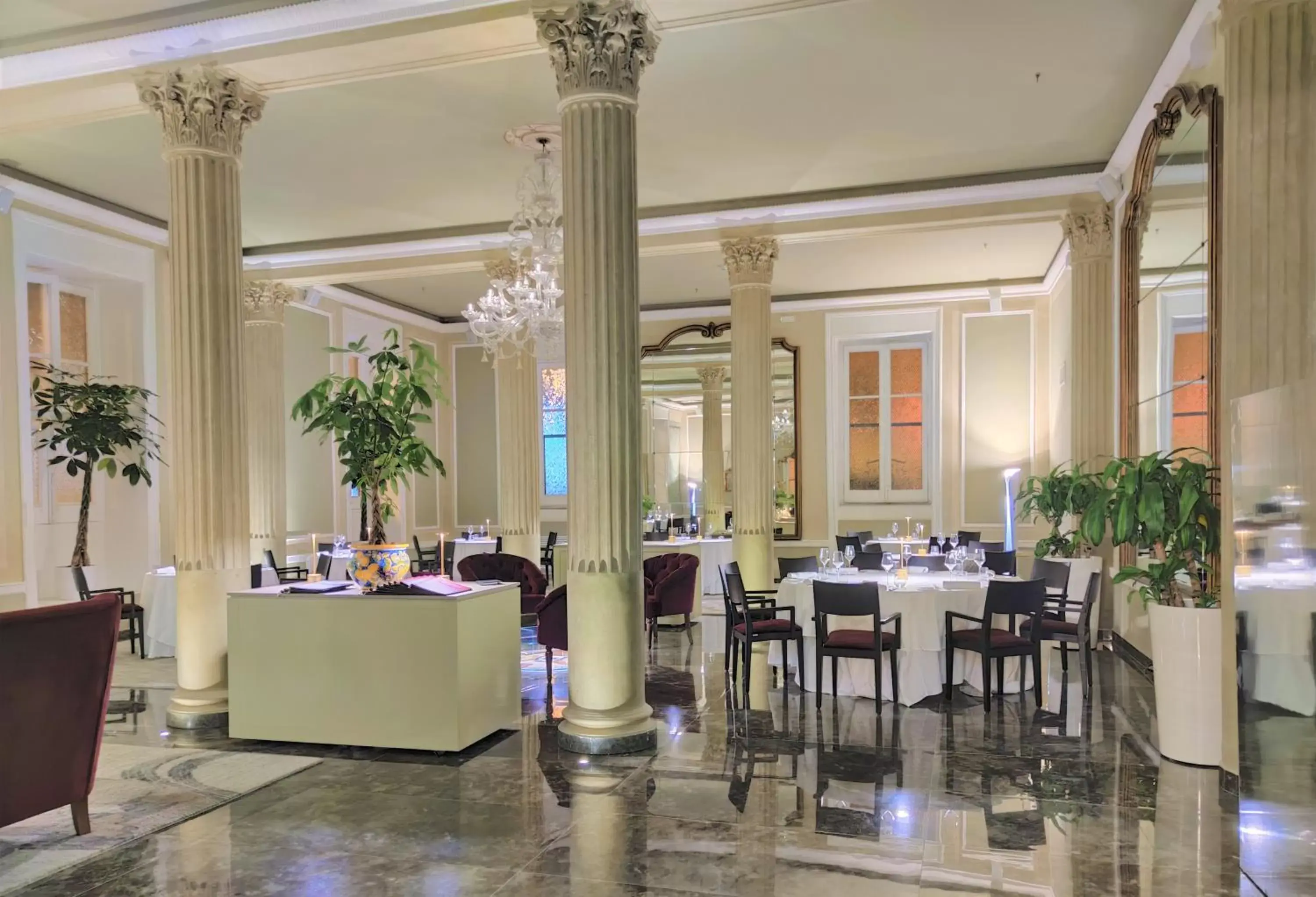 Meeting/conference room, Restaurant/Places to Eat in Grand Hotel Et Des Palmes