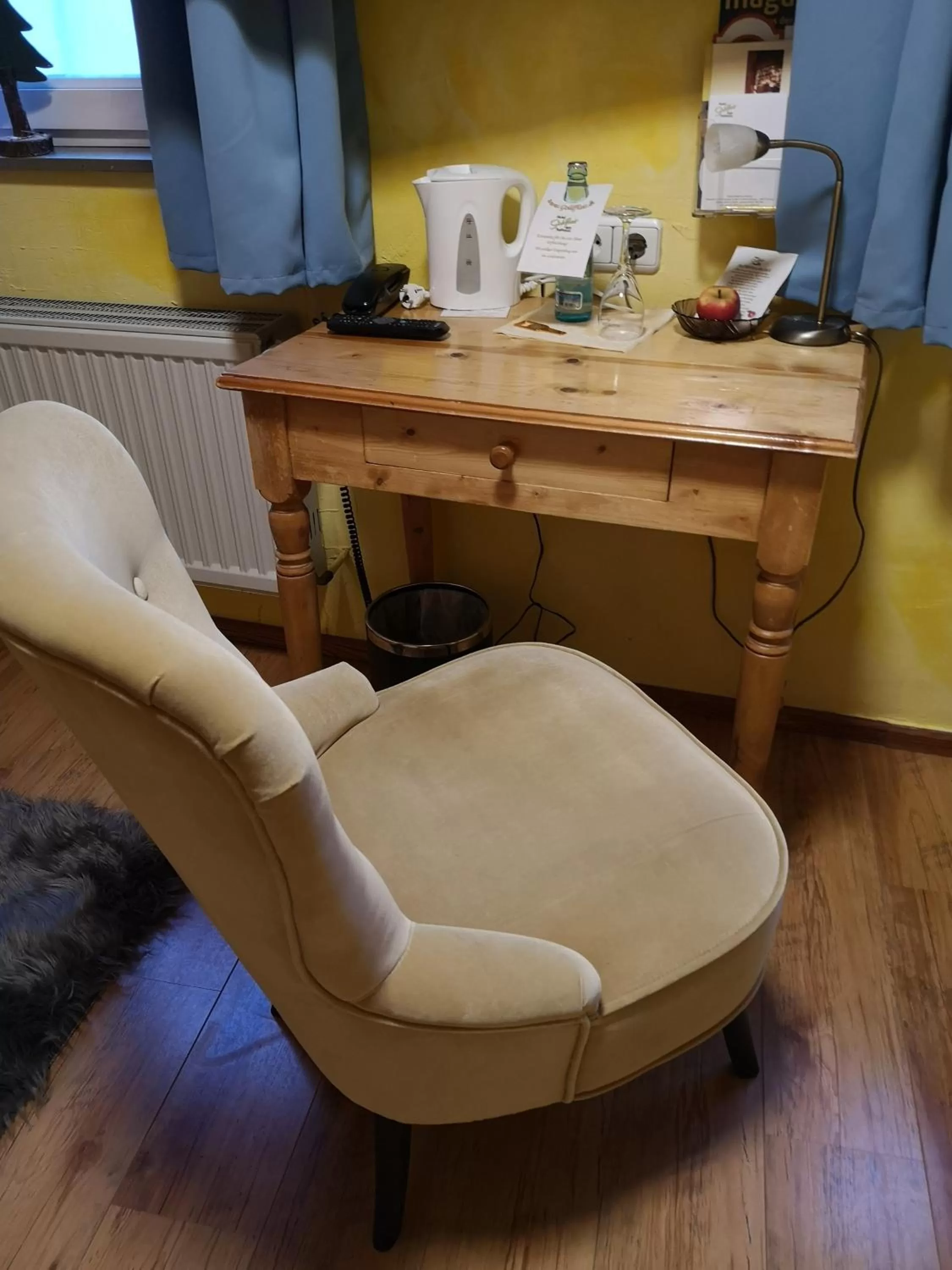 Photo of the whole room in Hotel Goldflair am Rathaus