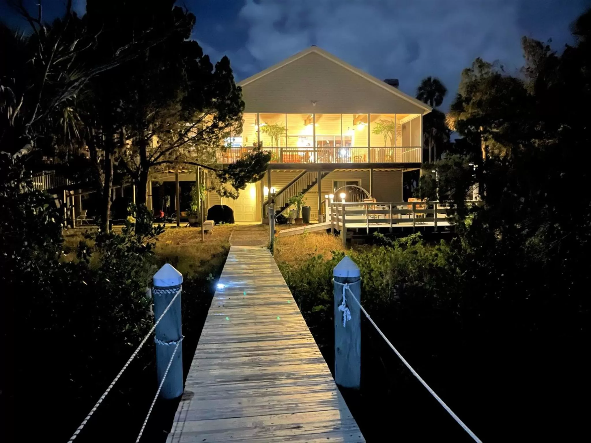 Property Building in Crystal River Lullaby B&B