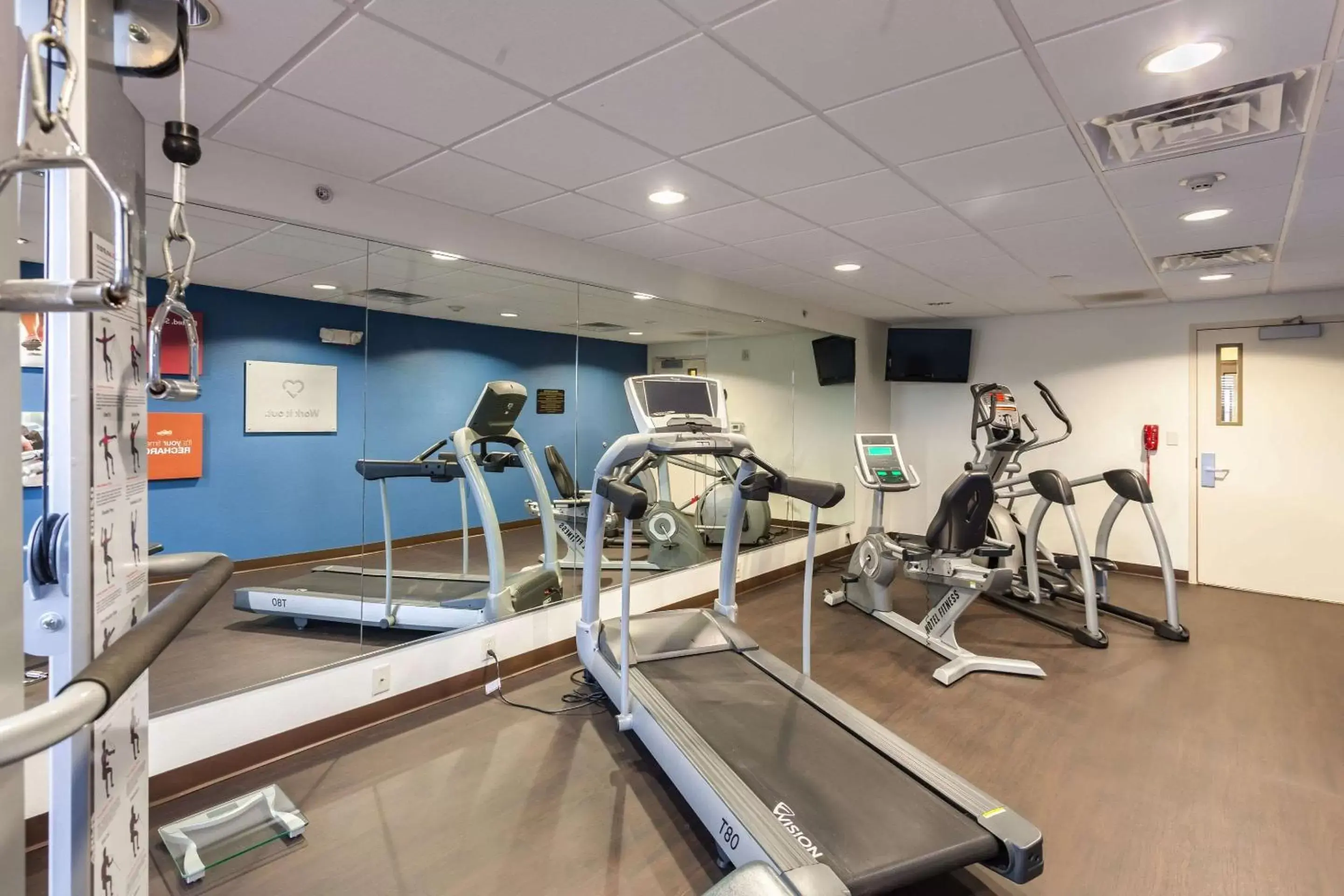 Fitness centre/facilities, Fitness Center/Facilities in Comfort Suites Lincoln East