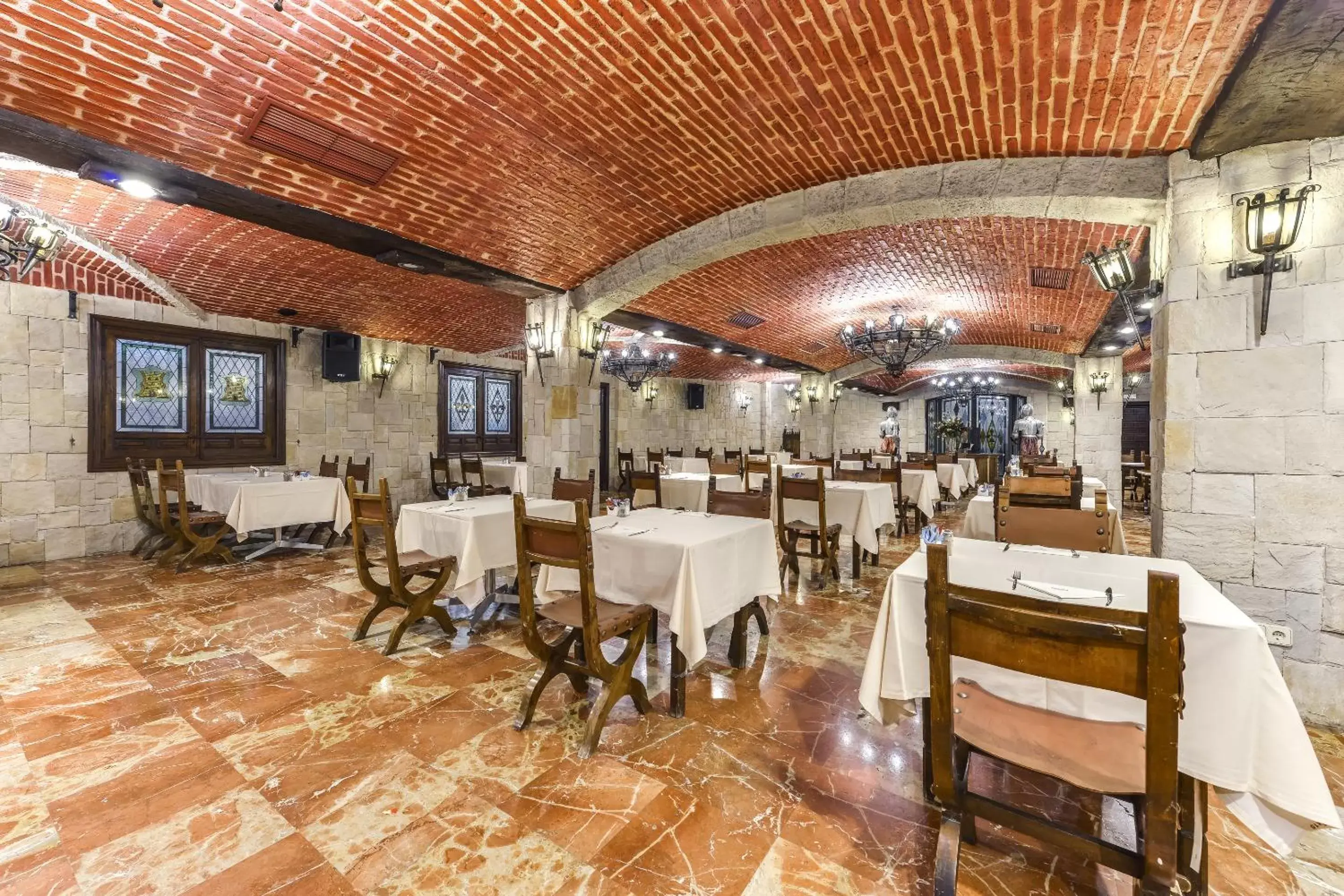 Restaurant/Places to Eat in Hotel Sercotel Alfonso VI