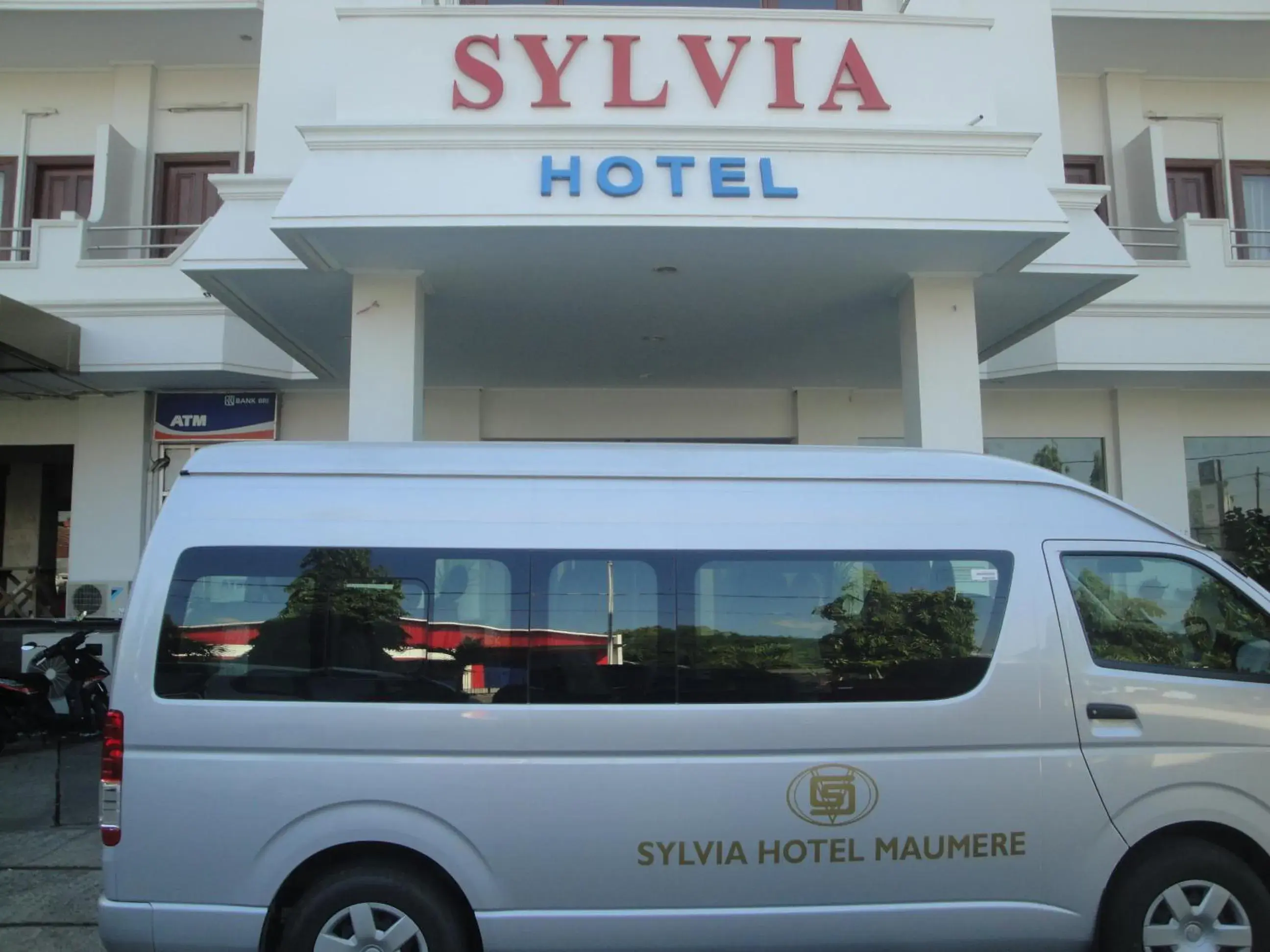 Facade/entrance in Sylvia Hotel Maumere