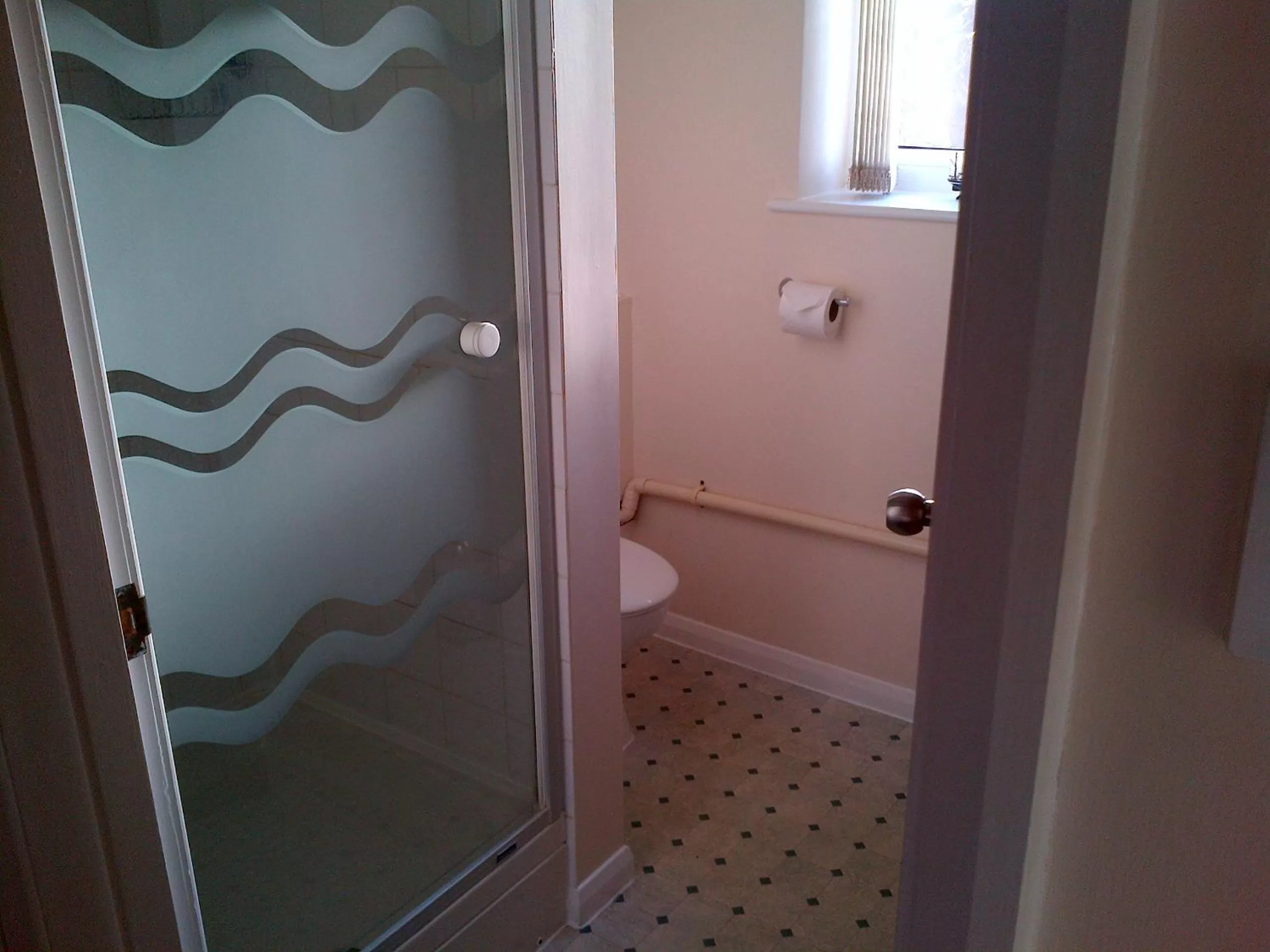 Bathroom in Grove House Hotel