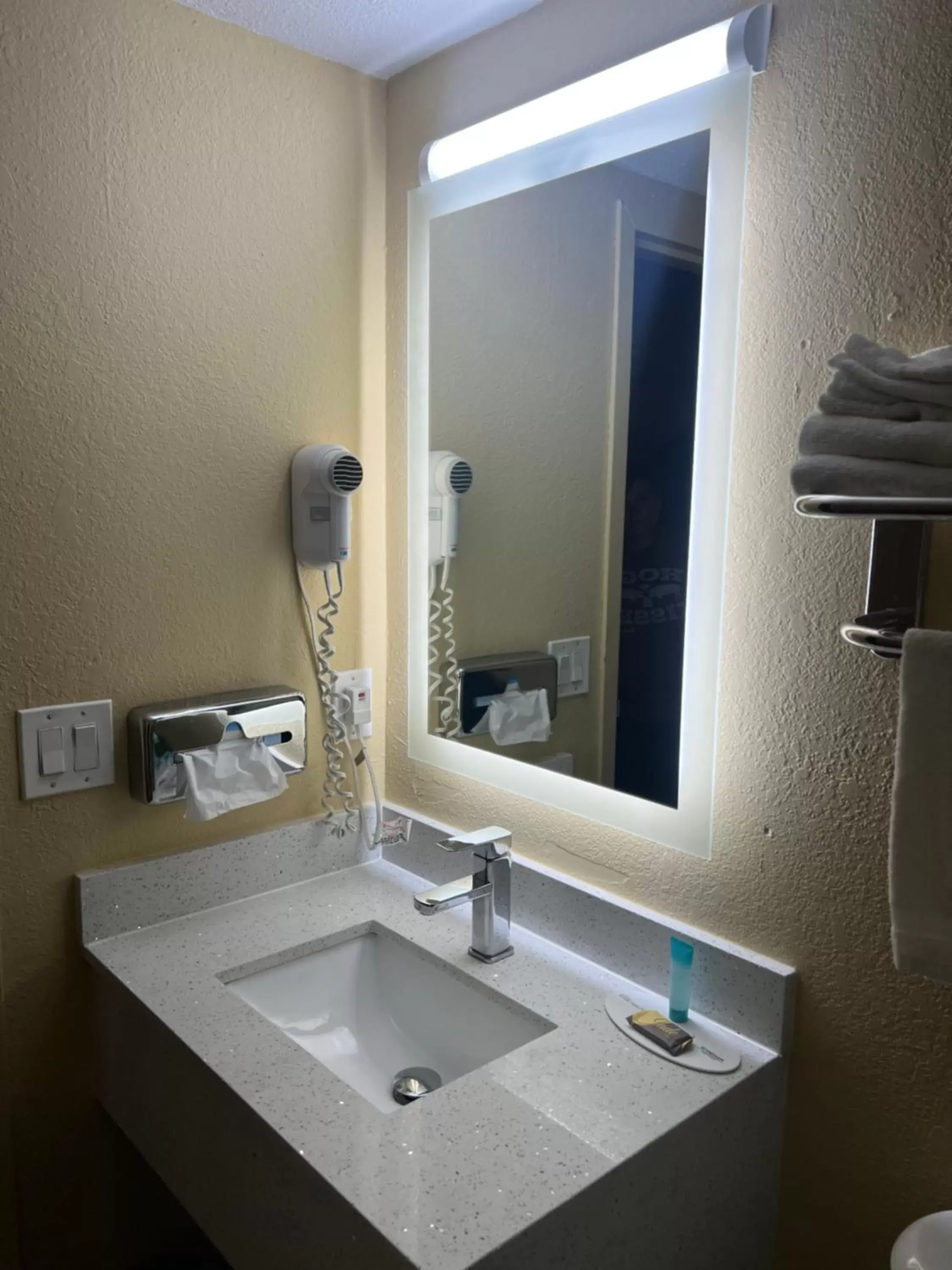 Bathroom in Super 8 by Wyndham Marion