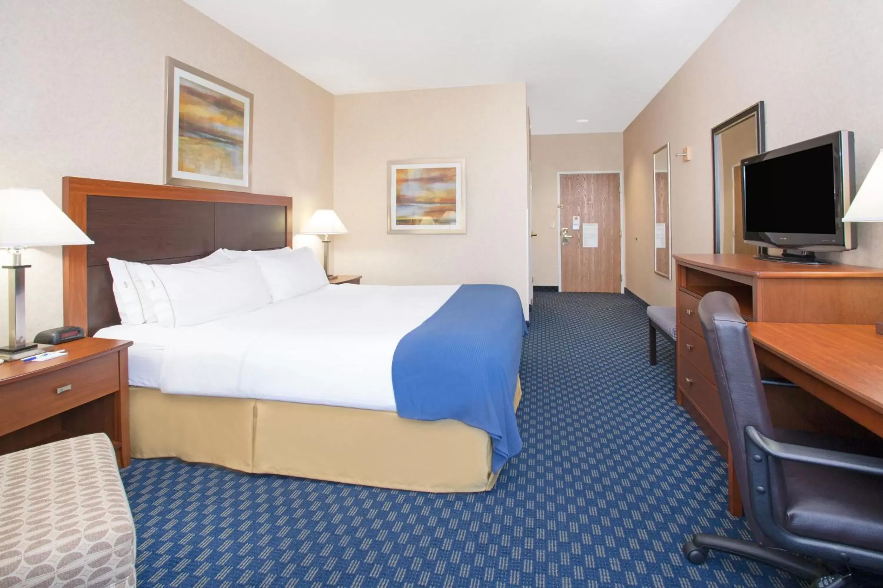 Photo of the whole room, Bed in Holiday Inn Express & Suites Abilene, an IHG Hotel