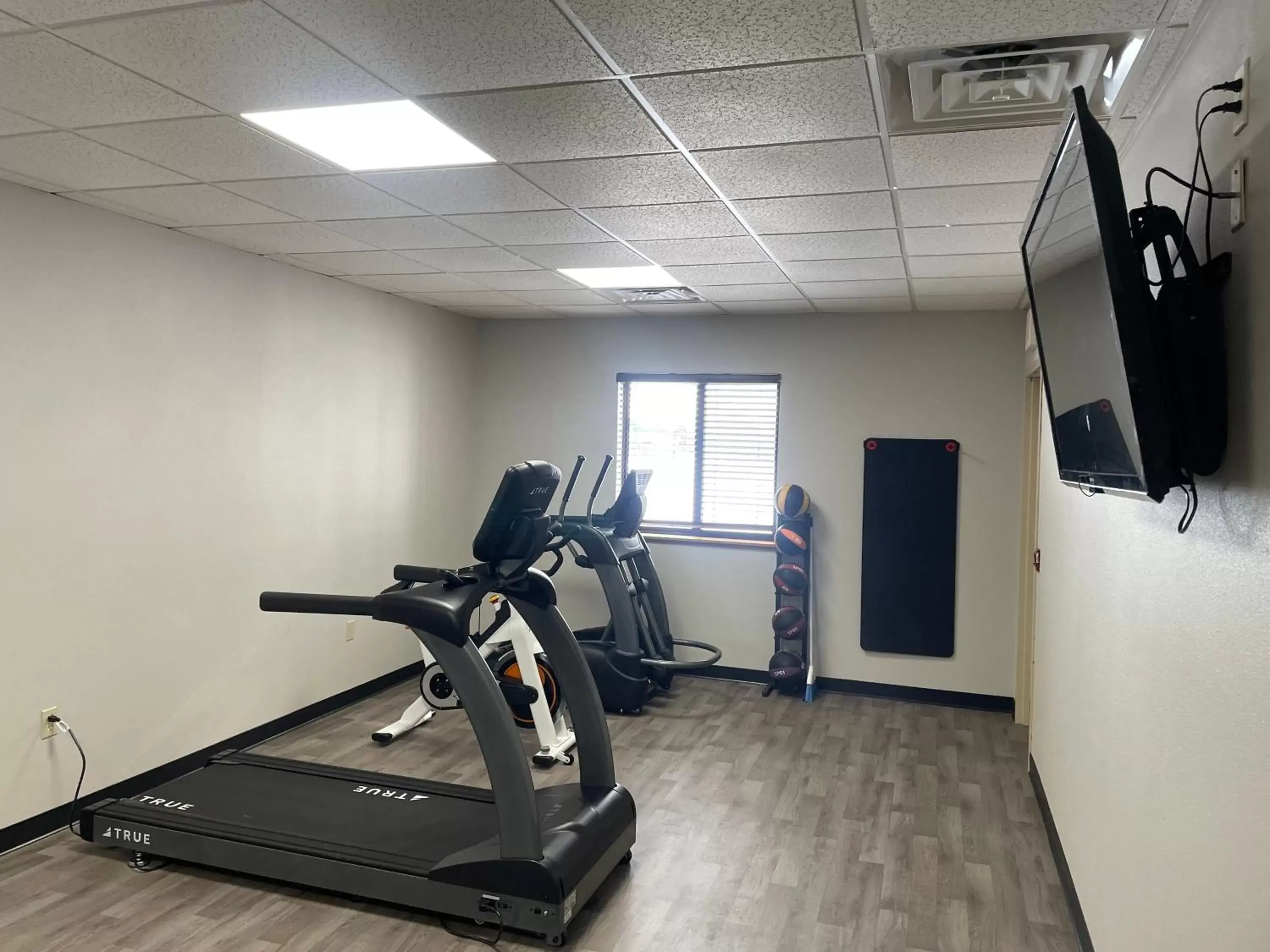 Fitness centre/facilities, Fitness Center/Facilities in Clarion Pointe Tomah