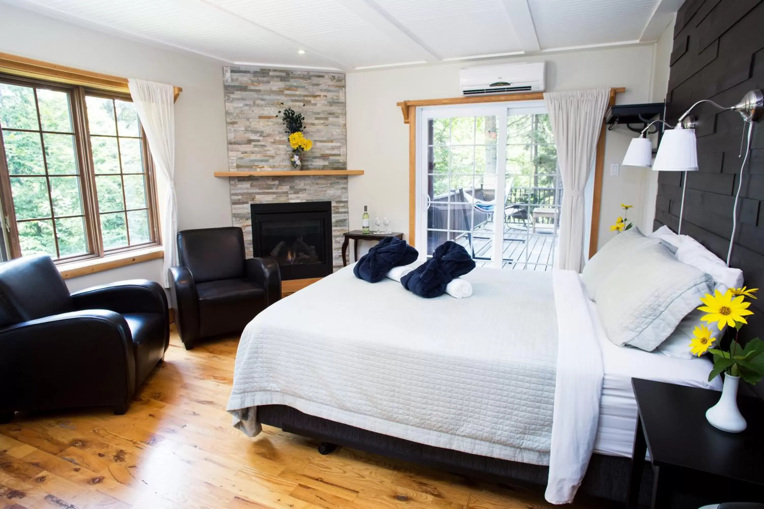 Bedroom in Auberge Spa & Beaux Reves