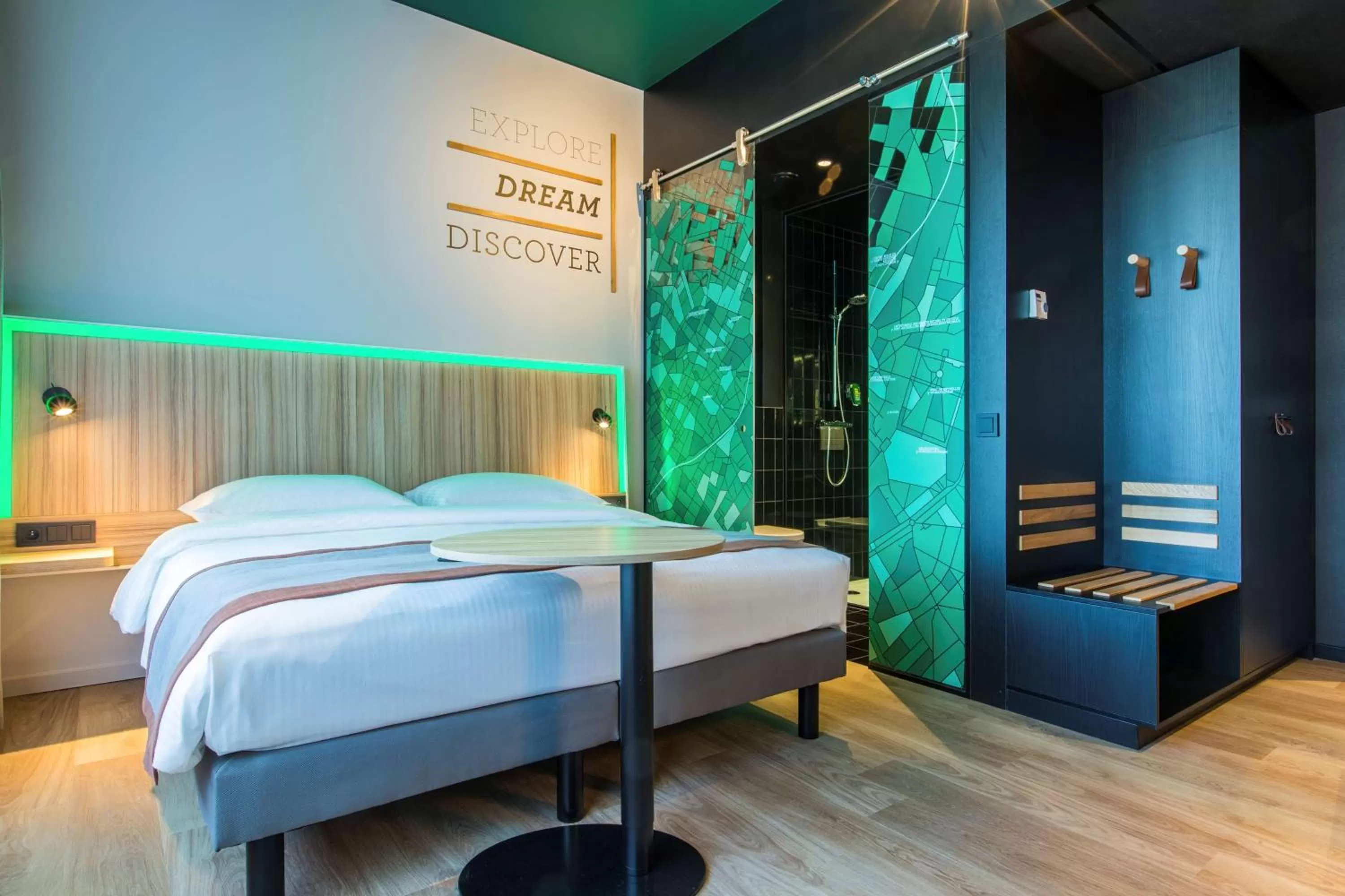 Photo of the whole room, Bed in Park Inn By Radisson Brussels Airport