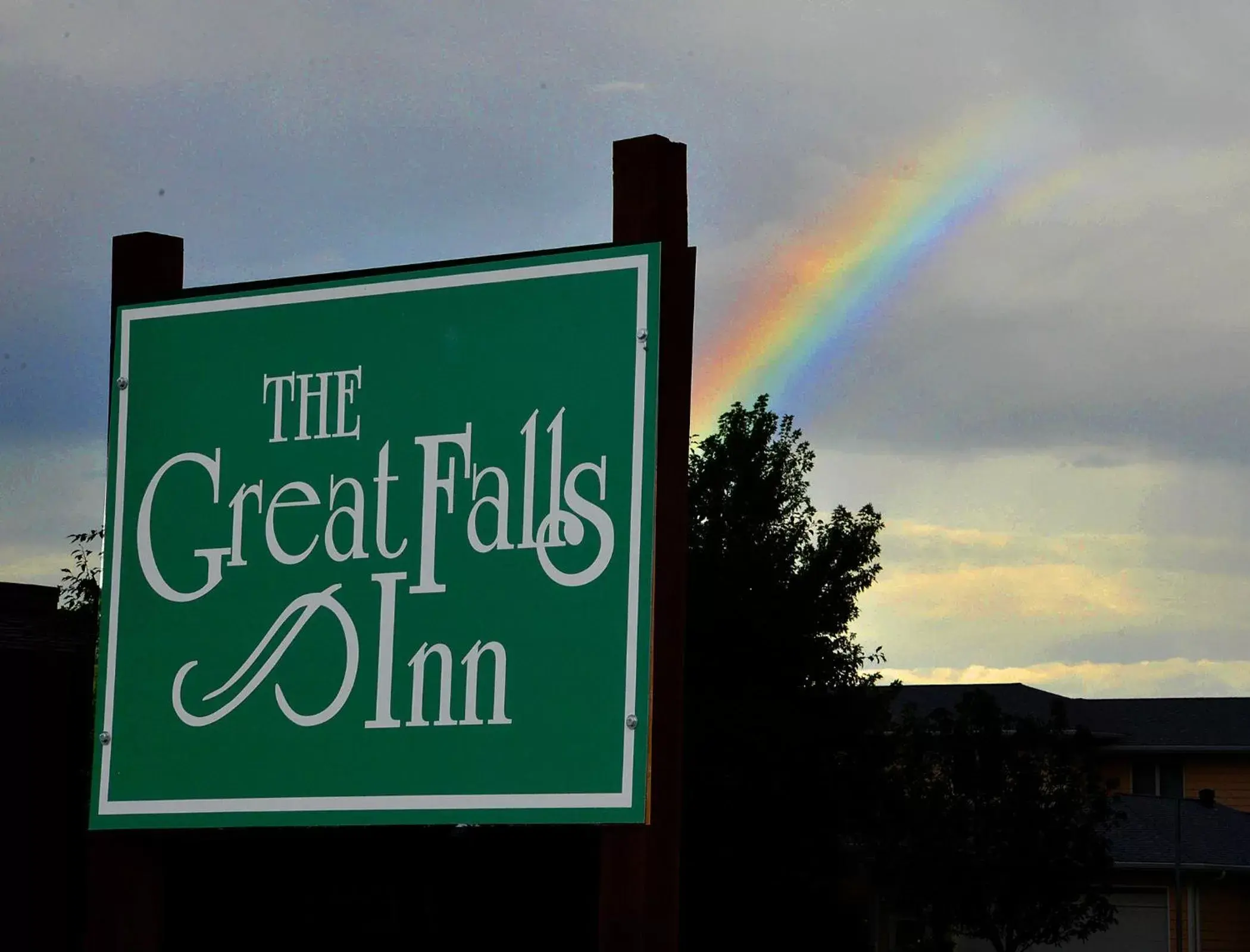 Logo/Certificate/Sign in The Great Falls Inn By Riversage