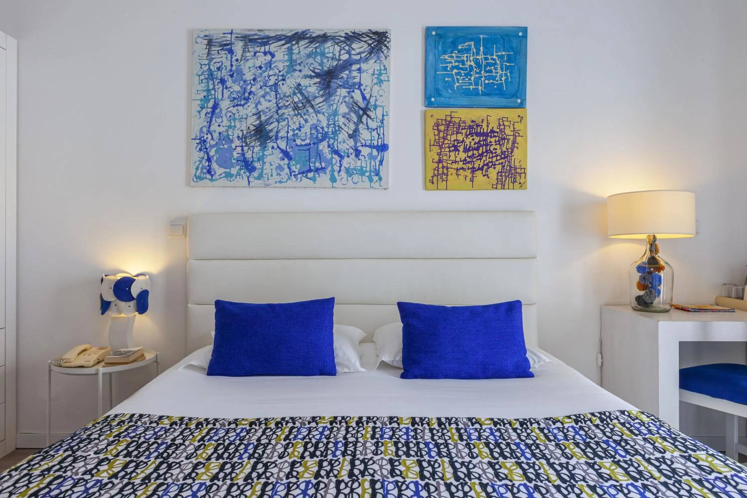 Bedroom, Bed in Boutique Hotel Casa do Outeiro - Arts & Crafts