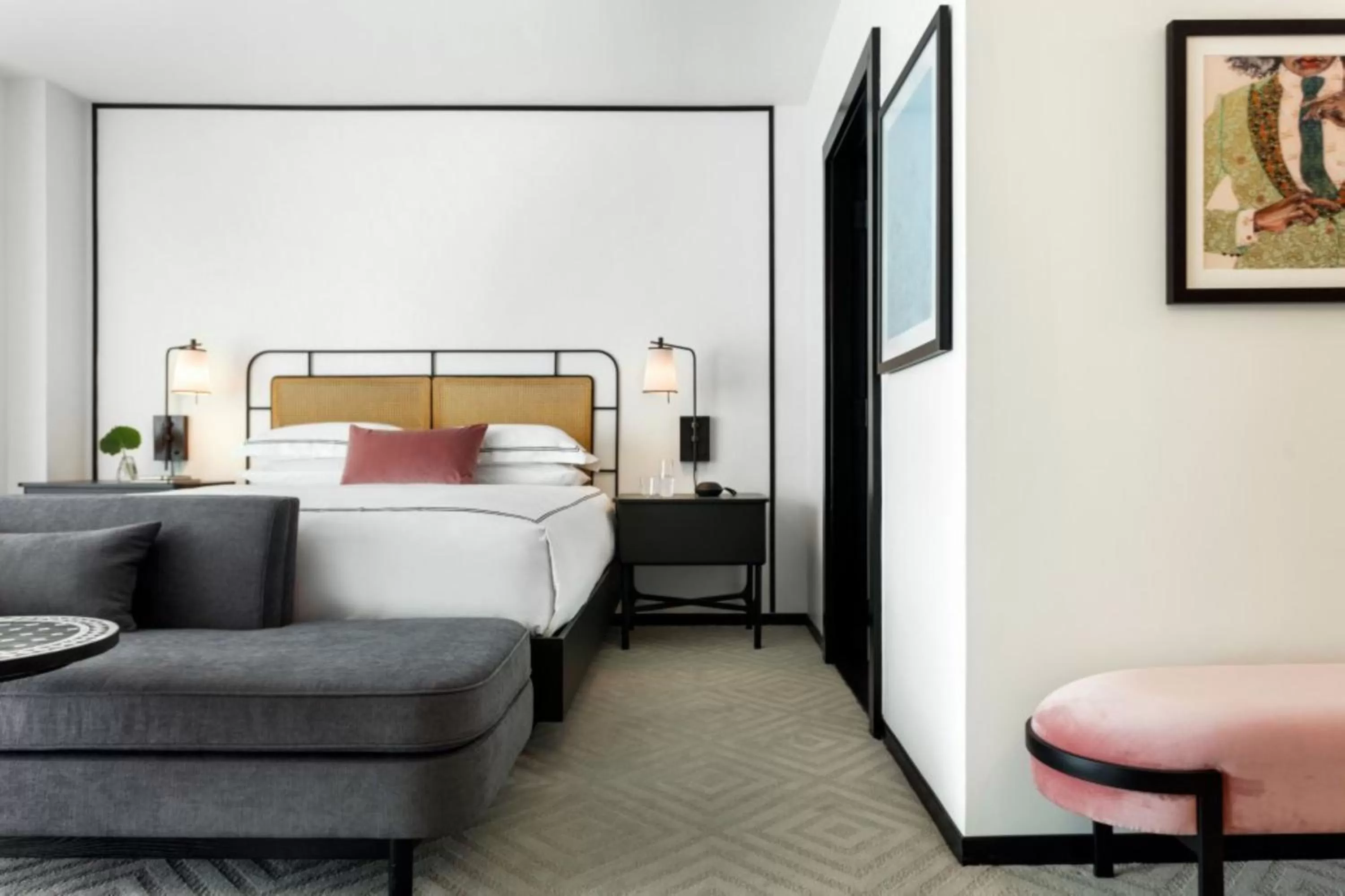 Photo of the whole room, Bed in Kimpton Hotel Fontenot by IHG