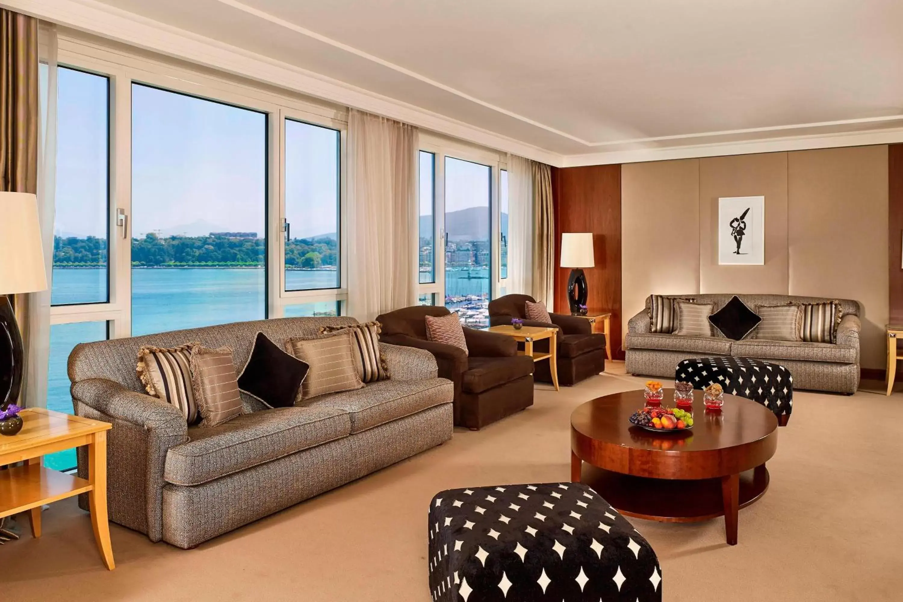 Living room, Seating Area in Hotel President Wilson, a Luxury Collection Hotel, Geneva