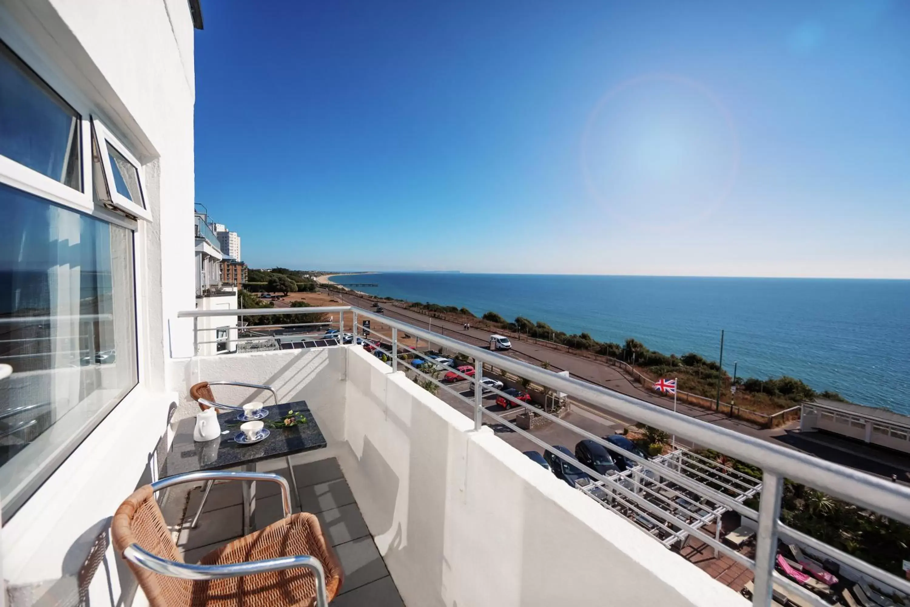 Sea view, Balcony/Terrace in Cumberland Hotel - OCEANA COLLECTION