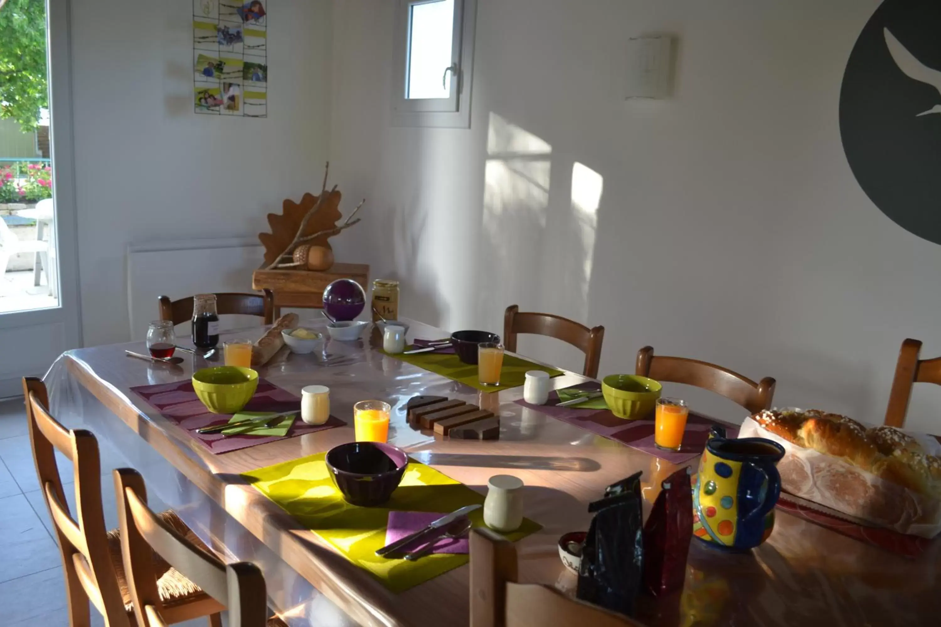 Breakfast in Chambre d'hôtes la ville en bois