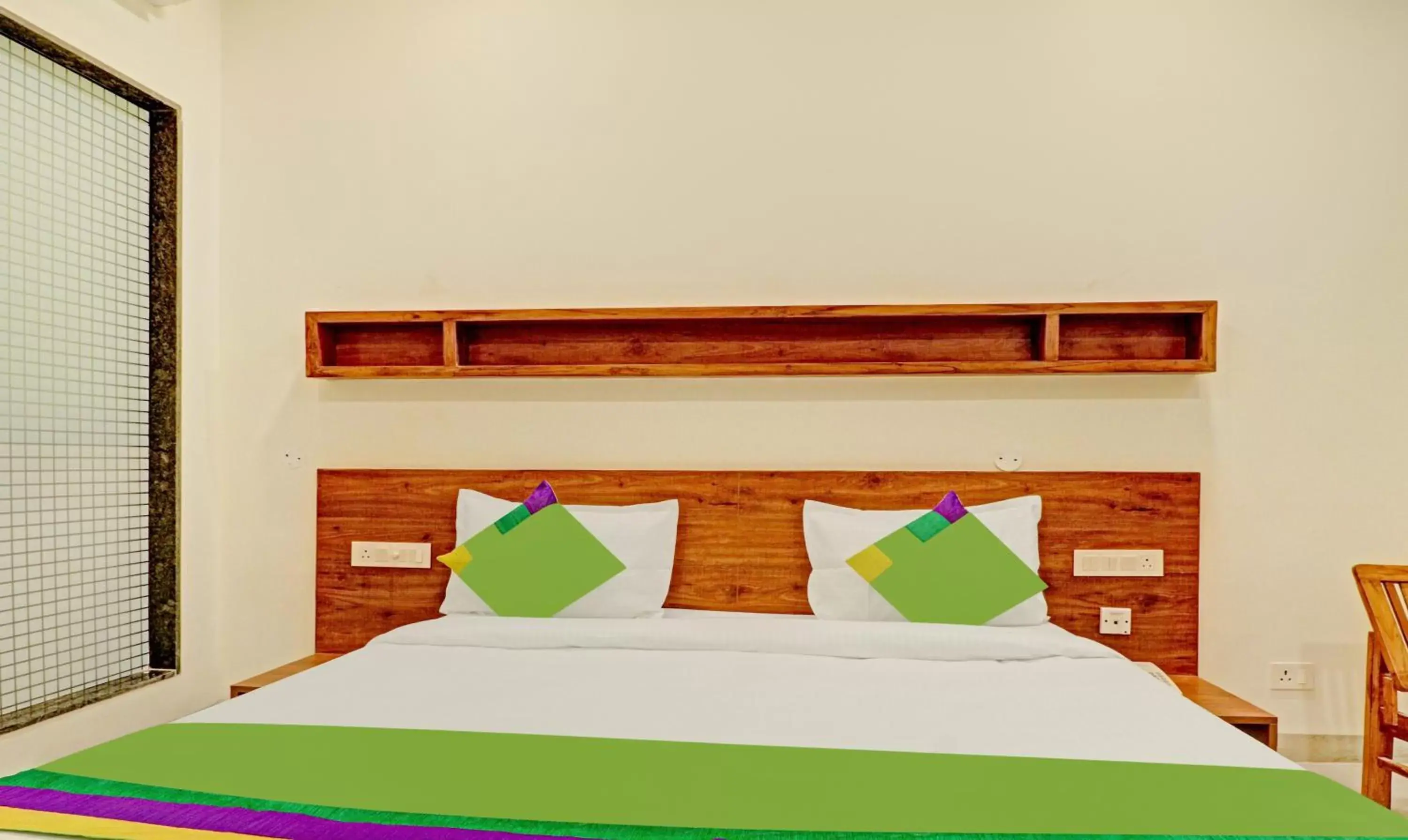 Bedroom, Bed in Treebo Delmont Bedroom, Bed in Treebo Delmont