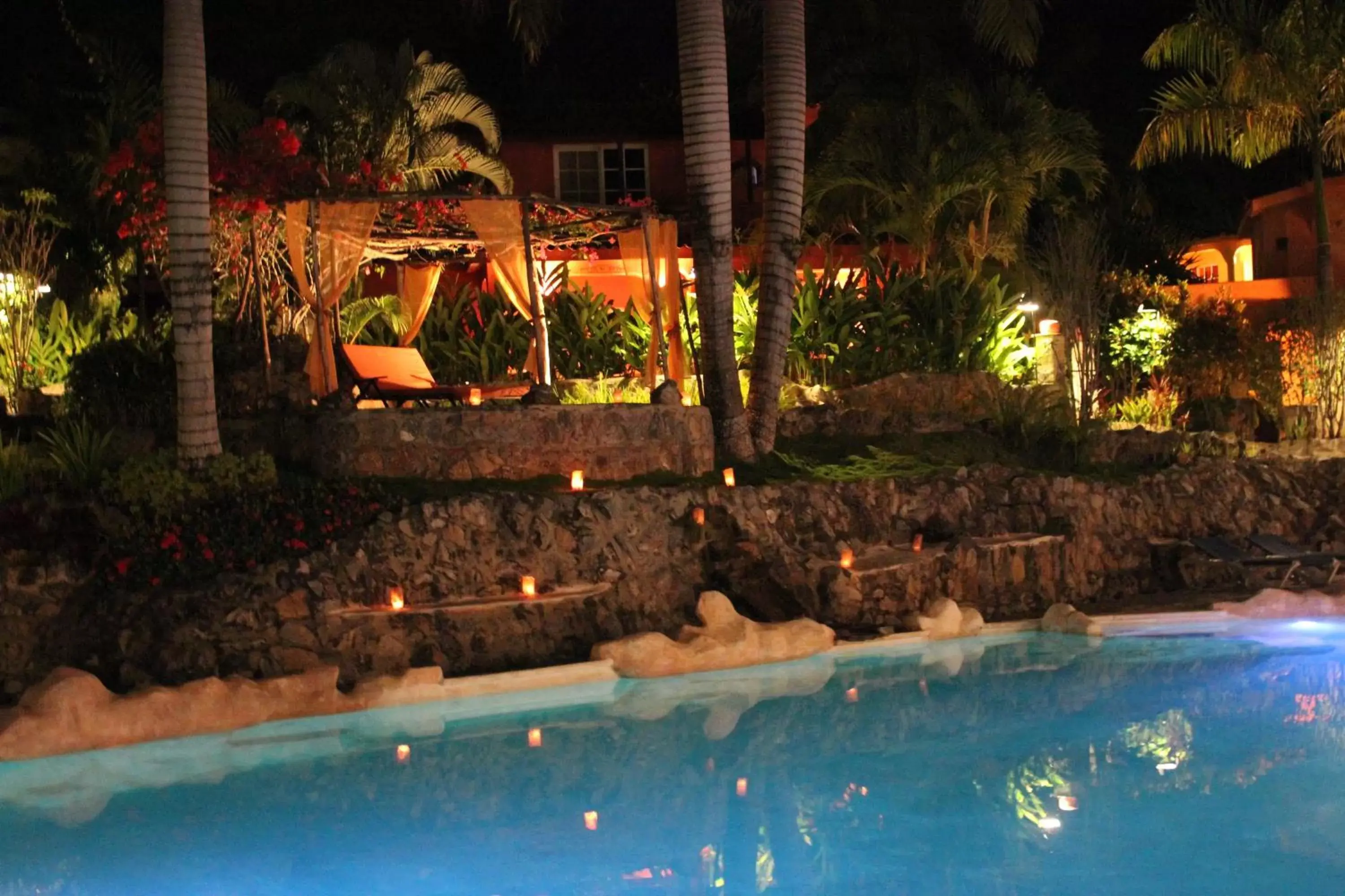 Night, Swimming Pool in Hotel - Residencial Madrugada