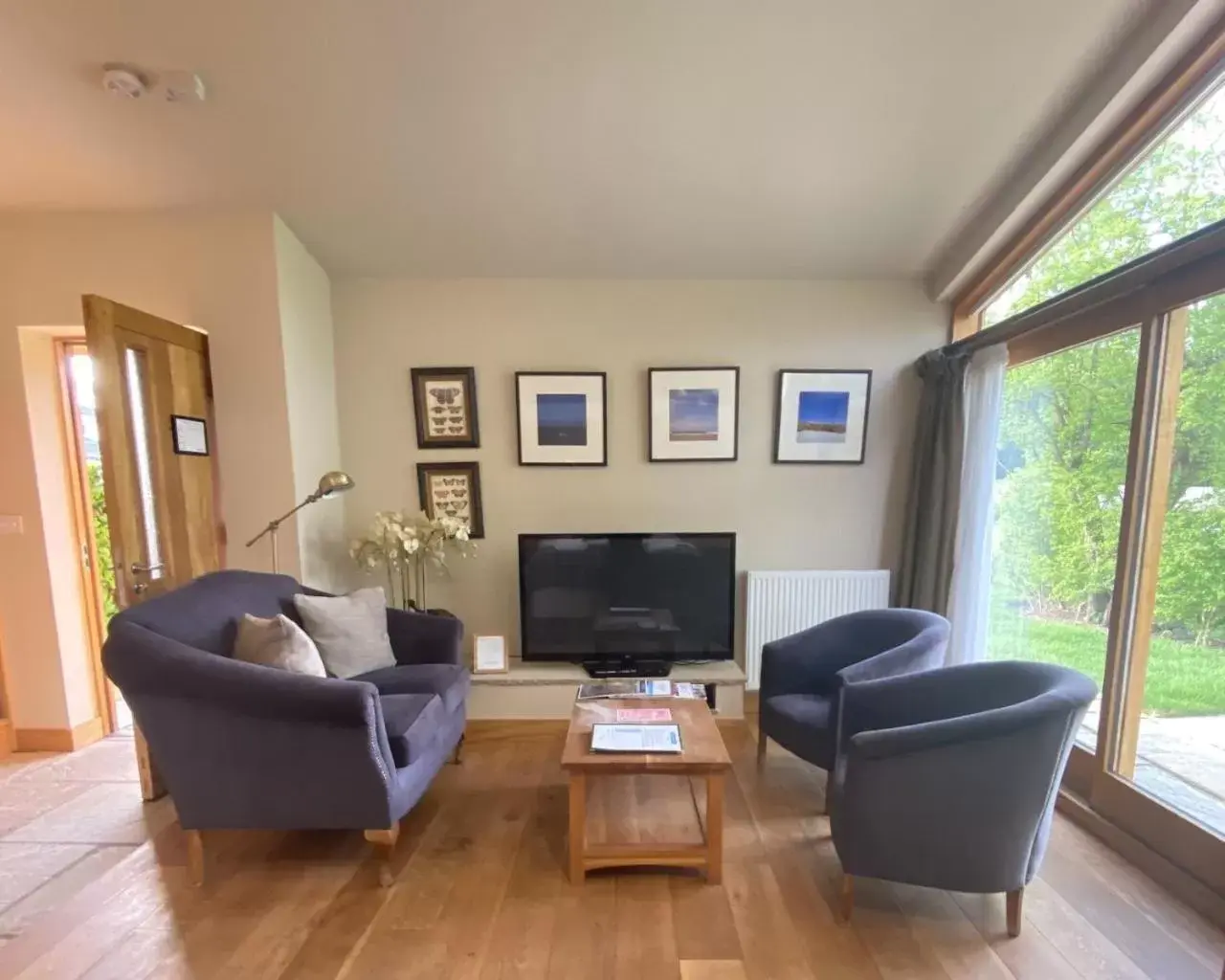 Living room, Seating Area in The Carpenters Arms