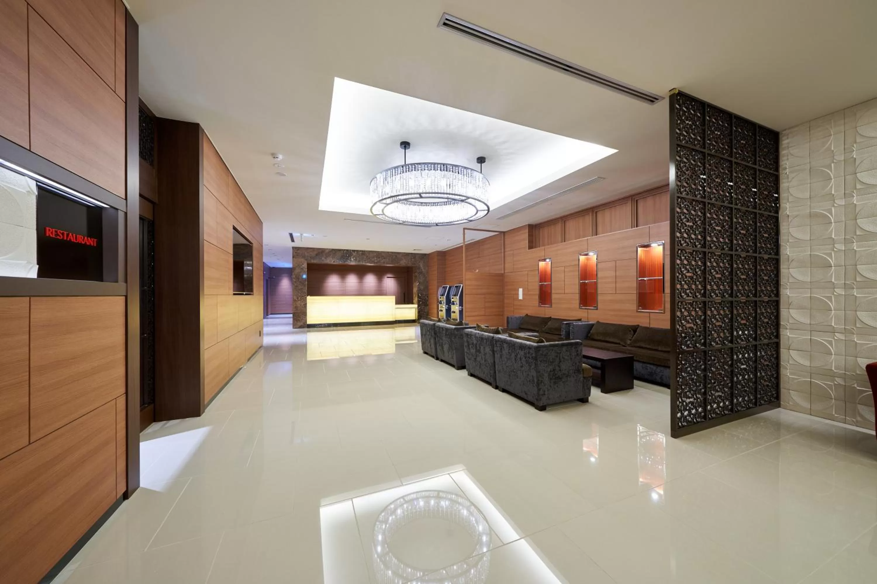 Lobby or reception in Welina Hotel Premier Shinsaibashi