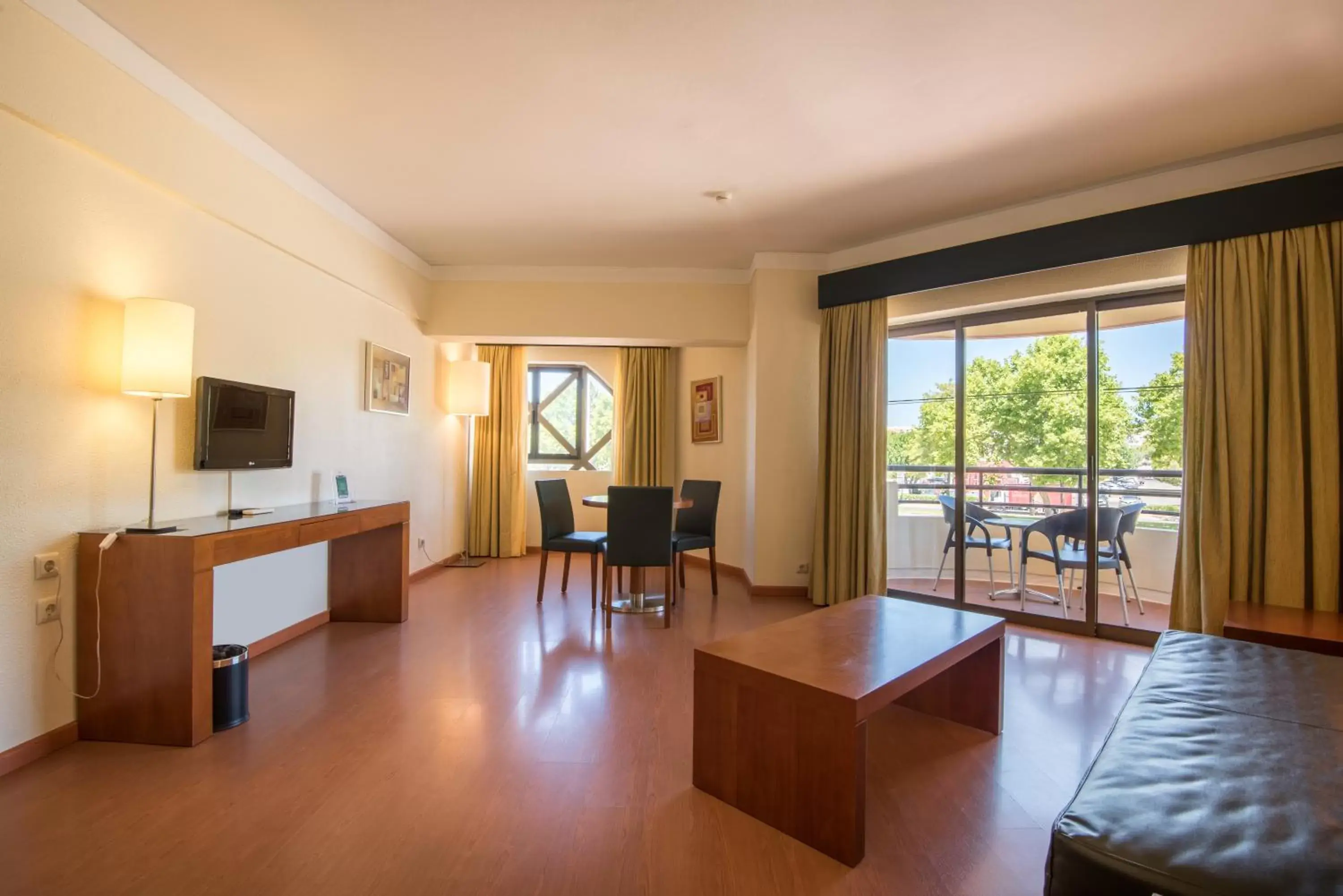 Living room, Seating Area in Vila Gale Cerro Alagoa