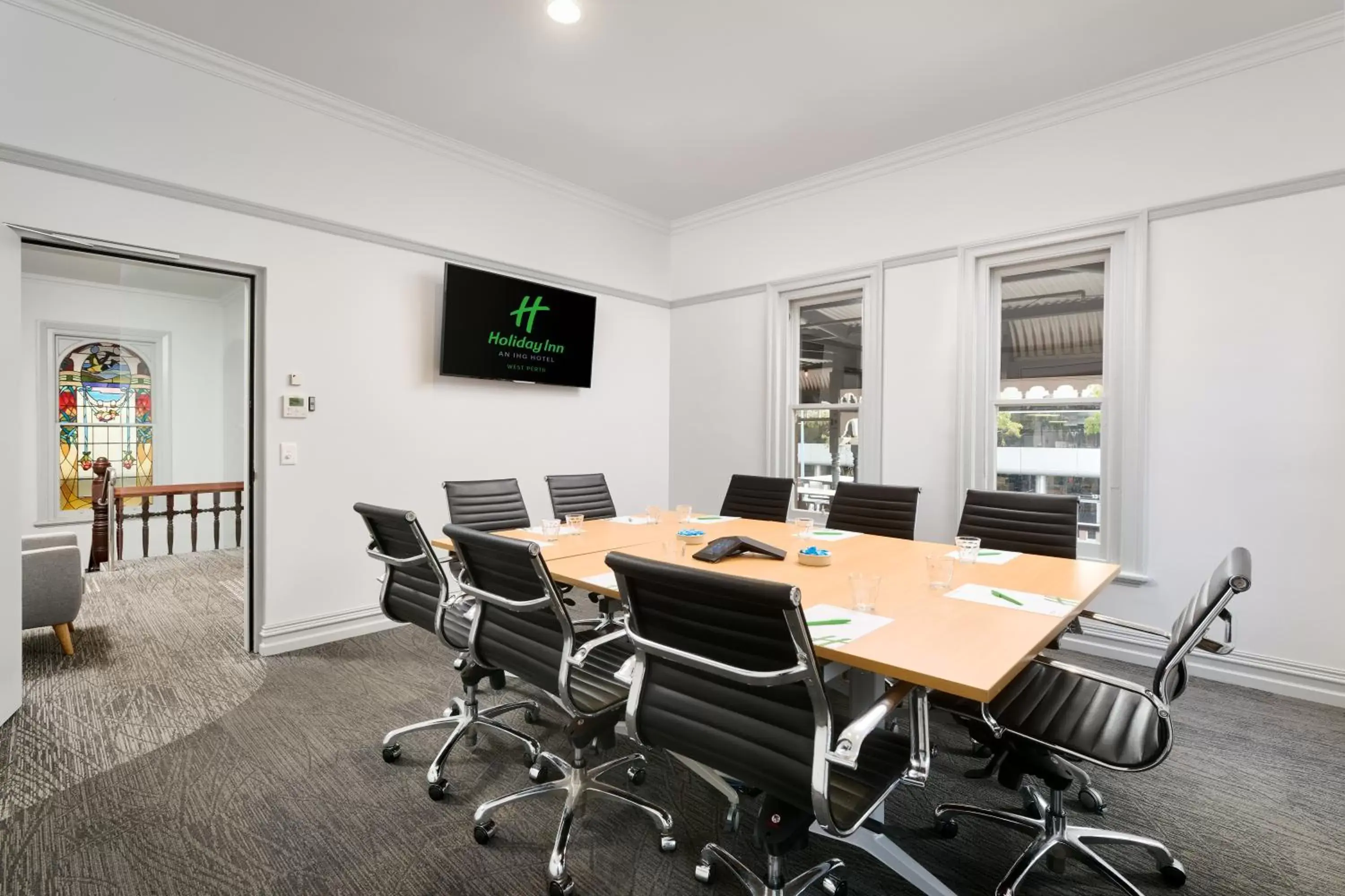 Meeting/conference room in Holiday Inn West Perth, an IHG Hotel